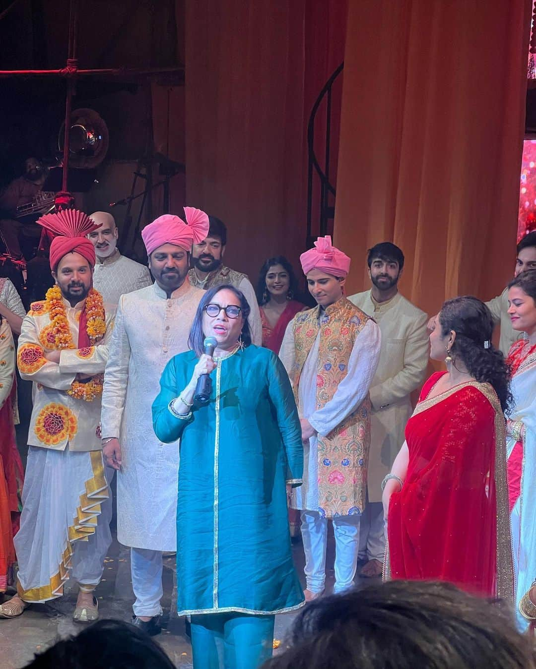 カル・ペンさんのインスタグラム写真 - (カル・ペンInstagram)「Congratulations to @pagliji Mira Nair & the Monsoon Wedding team on such a joyous opening night! This musical is so much fun, go see it! Playing @stannswarehouse.   👕 @aveindiadesign.newyork Vivek Khurana」5月14日 20時49分 - kalpenn