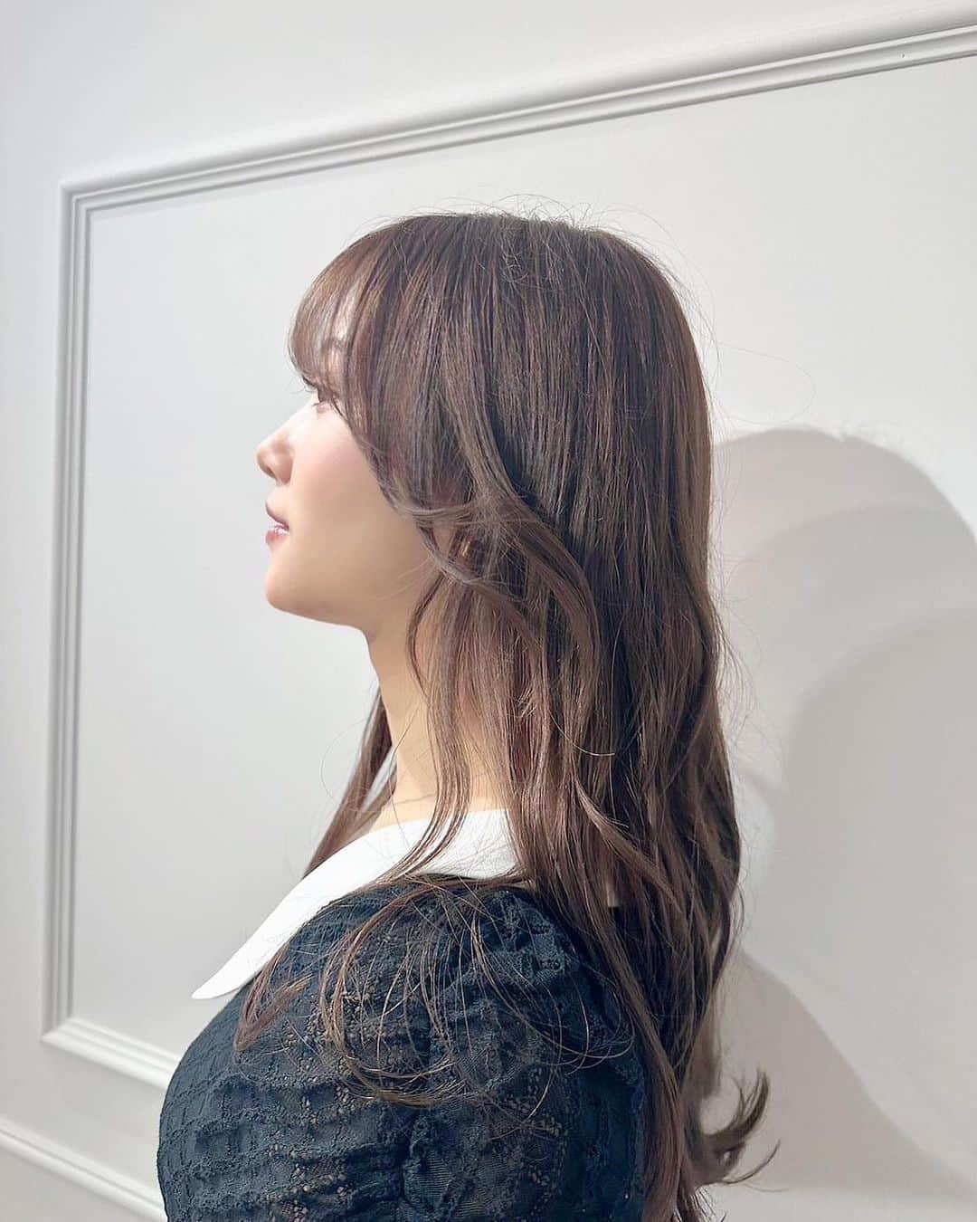 丸山蘭奈のインスタグラム：「先日、大切な予定の前にヘアメイクしていただきました☺︎ とっても素敵に仕上げていただいた🤍 ありがとうございました🫶🏻🫶🏻 @set_and_by_rouxda」
