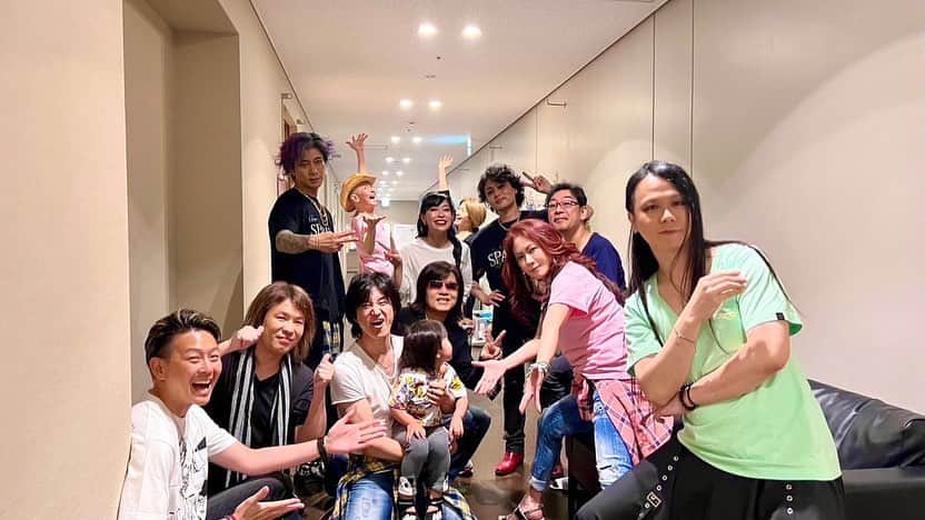 Ju-kenのインスタグラム：「2日目も盛り上がりましたねー🔥 最高でした、大黒組in堺💜  #大黒摩季 #sparkletour」