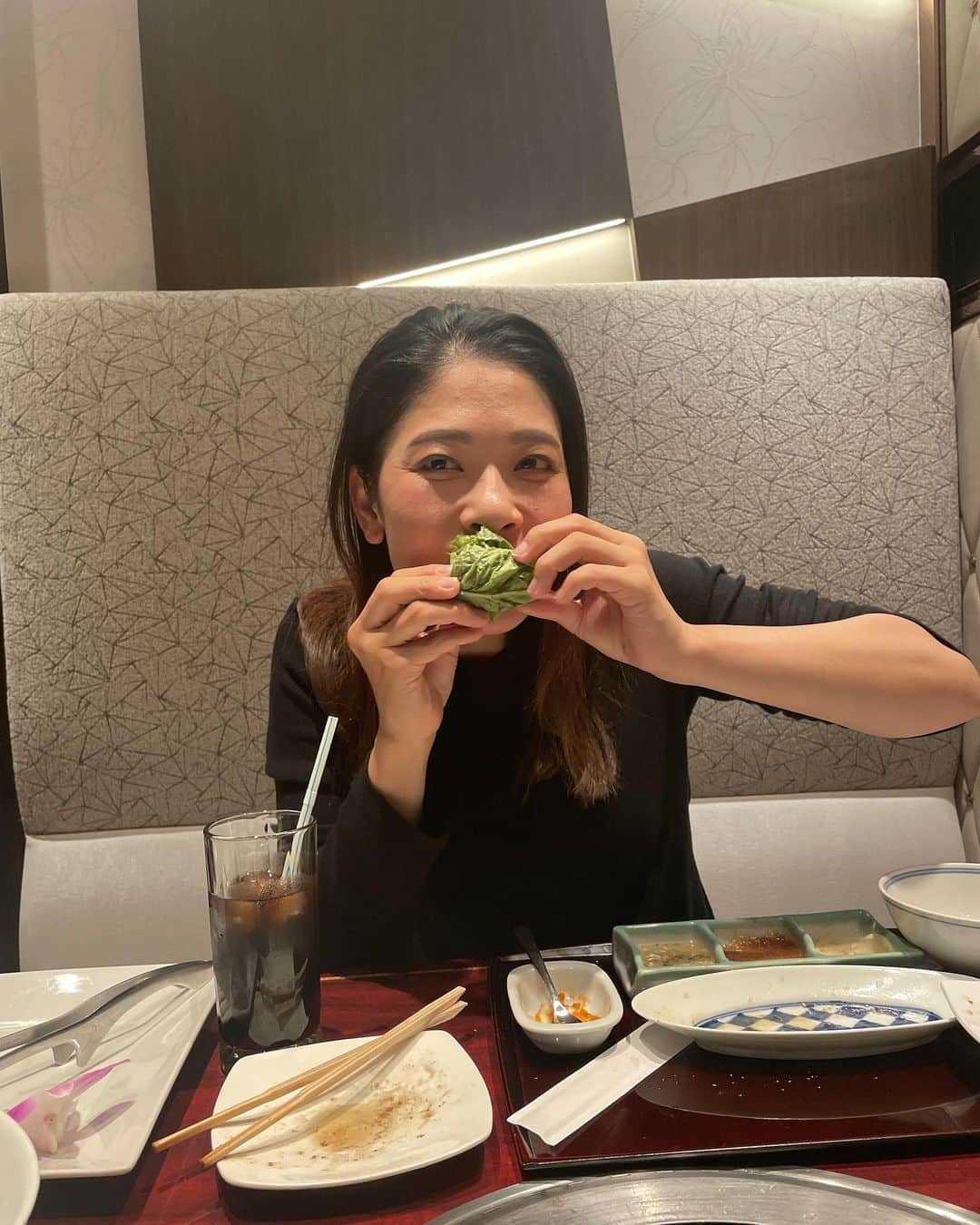 森田理香子さんのインスタグラム写真 - (森田理香子Instagram)「． ． ずっと食べたかった焼肉lunchへ🍴 最後の一口、詰め込みました❤︎ 母も喜んでくれたかな。 母親は凄いなっていつも思います。 母の日おめでとう👩 いつもいつまでも元気でいてね🤍  #母の日#感謝#母が主役やけど#撮ってもらう #焼肉#美味い#また行きたいな」5月14日 21時10分 - 1_rikako