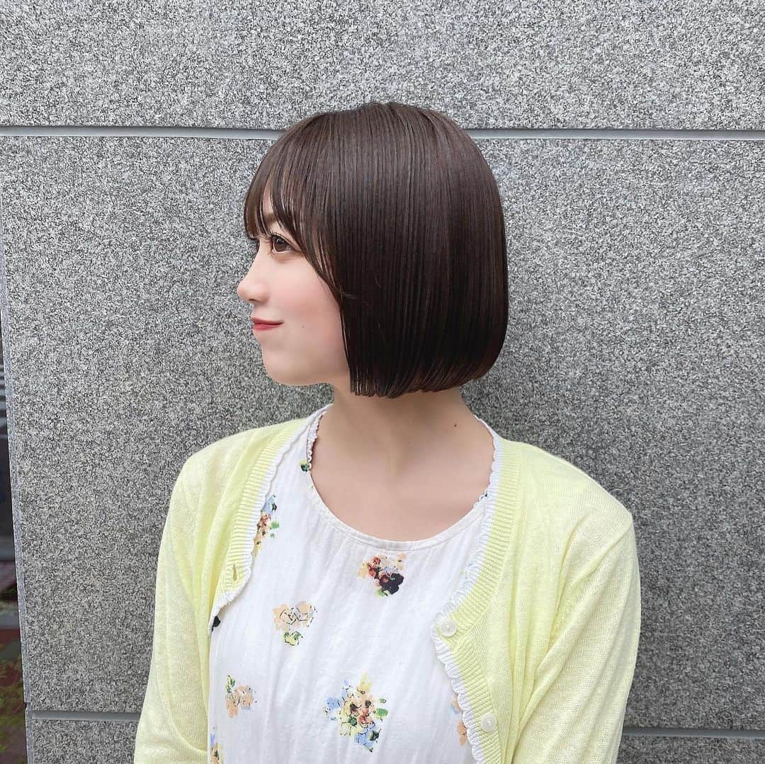 辻ゆかさんのインスタグラム写真 - (辻ゆかInstagram)「💇‍♀️ 髪切りました!!☺️ ボブボブです  @ryota_navile さん いつもありがとうございます♪ こんなに綺麗にまとまるのは小林さんだけですね〜🙇‍♀️🥹  #navile #銀座美容院 #銀座美容室 #ミニボブ #ミニボブアレンジ」5月14日 21時19分 - yuuka__tsuji