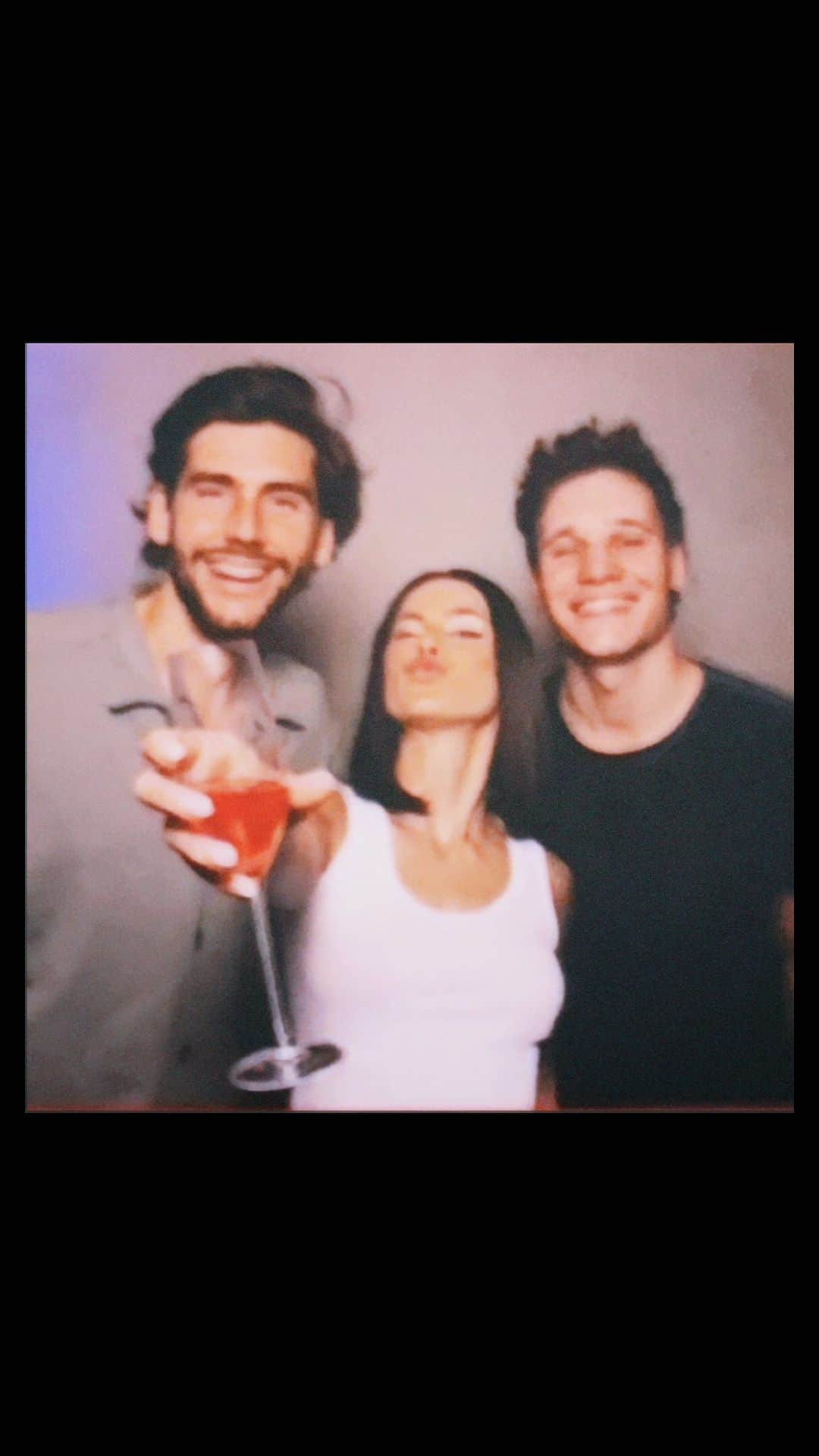 レナ・マイヤー＝ランドルートのインスタグラム：「Behind the scenes of @thevoicekids Finale 😚🥂」
