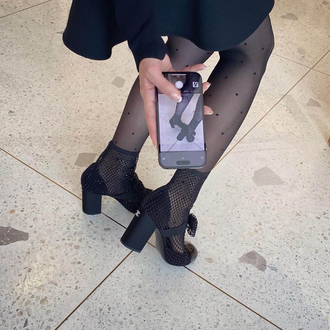 mioのインスタグラム：「🎀」