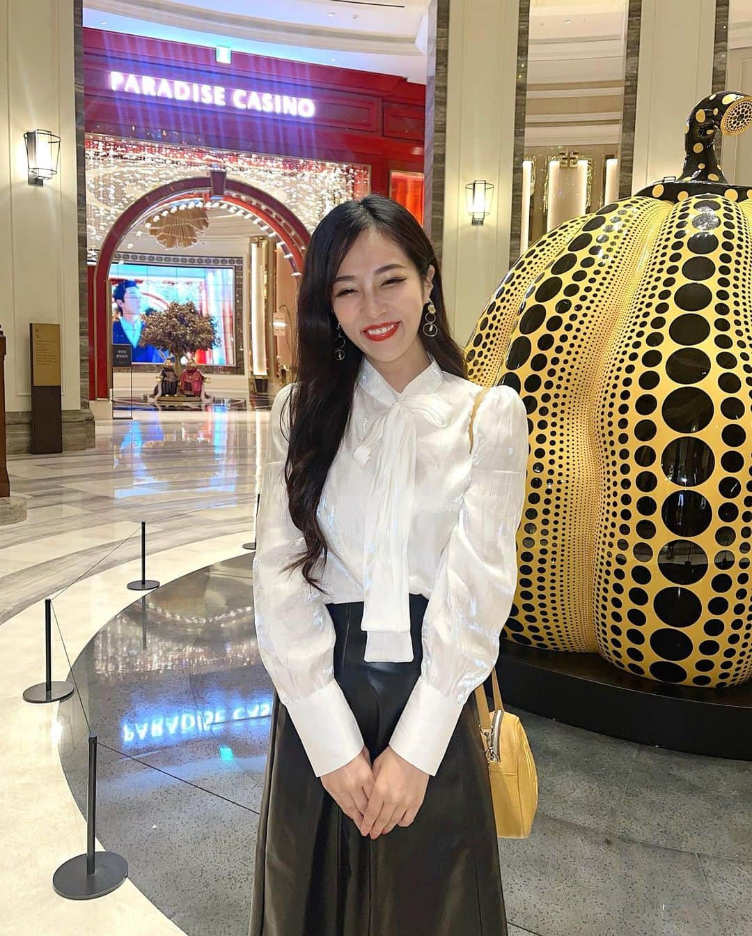 絹野志朋のインスタグラム：「韓国に来ています🇰🇷💓  初日の今日は @paradisecity_japan から🎪✨  #shihovisitkorea また沢山投稿していきます♡♡ . . #paradisecity #paradisecitykorea  #パラダイスシティ #パラダイスシティホテル  #韓国 #韓国旅行 #韓国旅行記  #korea #koreanstyle #koreatravel  #shihovisitworld #shihovisitkorea」