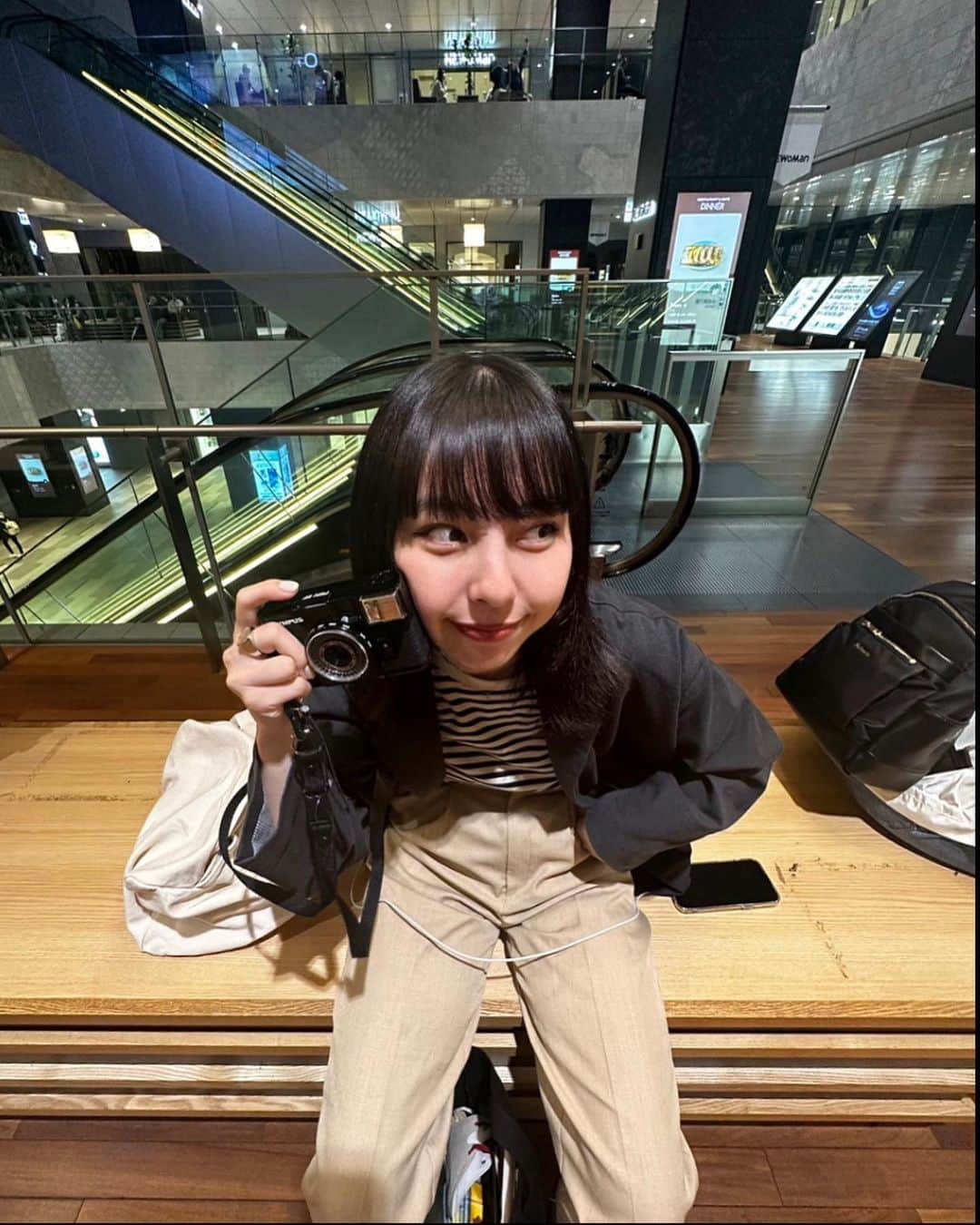 遠藤愛のインスタグラム：「不意の写真多め。レイヤーかわいい💇🏻‍♀️」