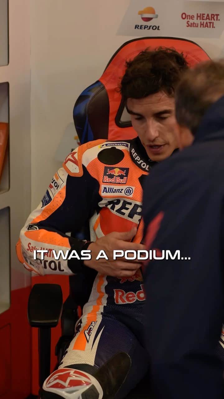 レプソル・ホンダのインスタグラム：「It was a podium…  An incredible performance from @marcmarquez93 👏👏」