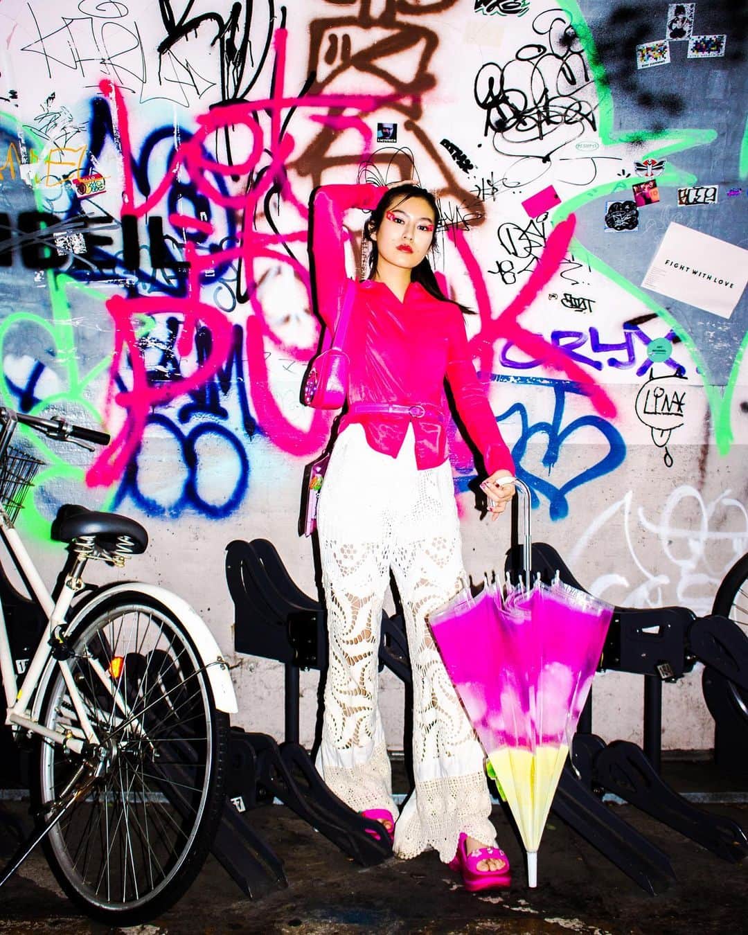 恒松祐里さんのインスタグラム写真 - (恒松祐里Instagram)「✰ ✰ 🩷✰ #Diesel ✰💚  photo @ojo_milk.tea model #miyurins styling by us」5月14日 22時25分 - yuri_tune