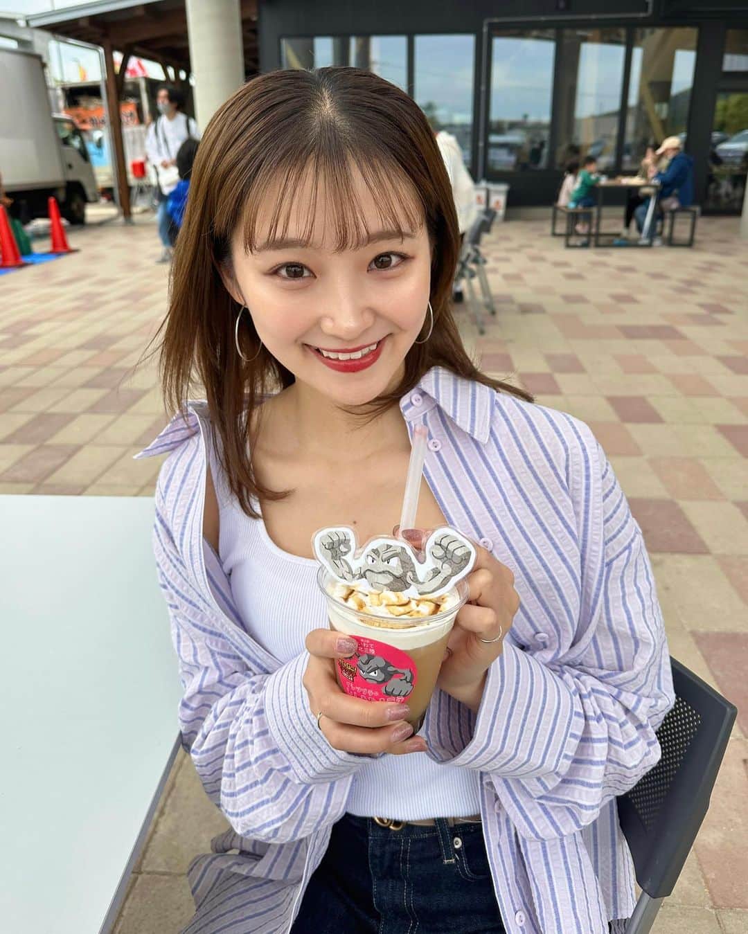 加藤早和子のインスタグラム：「.  オープン前から行ってみたかったイシツブテ公園🪨  ポケモンも沢山捕まえられたし大満足💯  . . #休日 #道の駅 #道の駅いわて北三陸 #久慈 #岩手 #観光  #アナウンサー #キャスター #女子アナ #イシツブテ公園  #ポケモンgo #ポケふた」