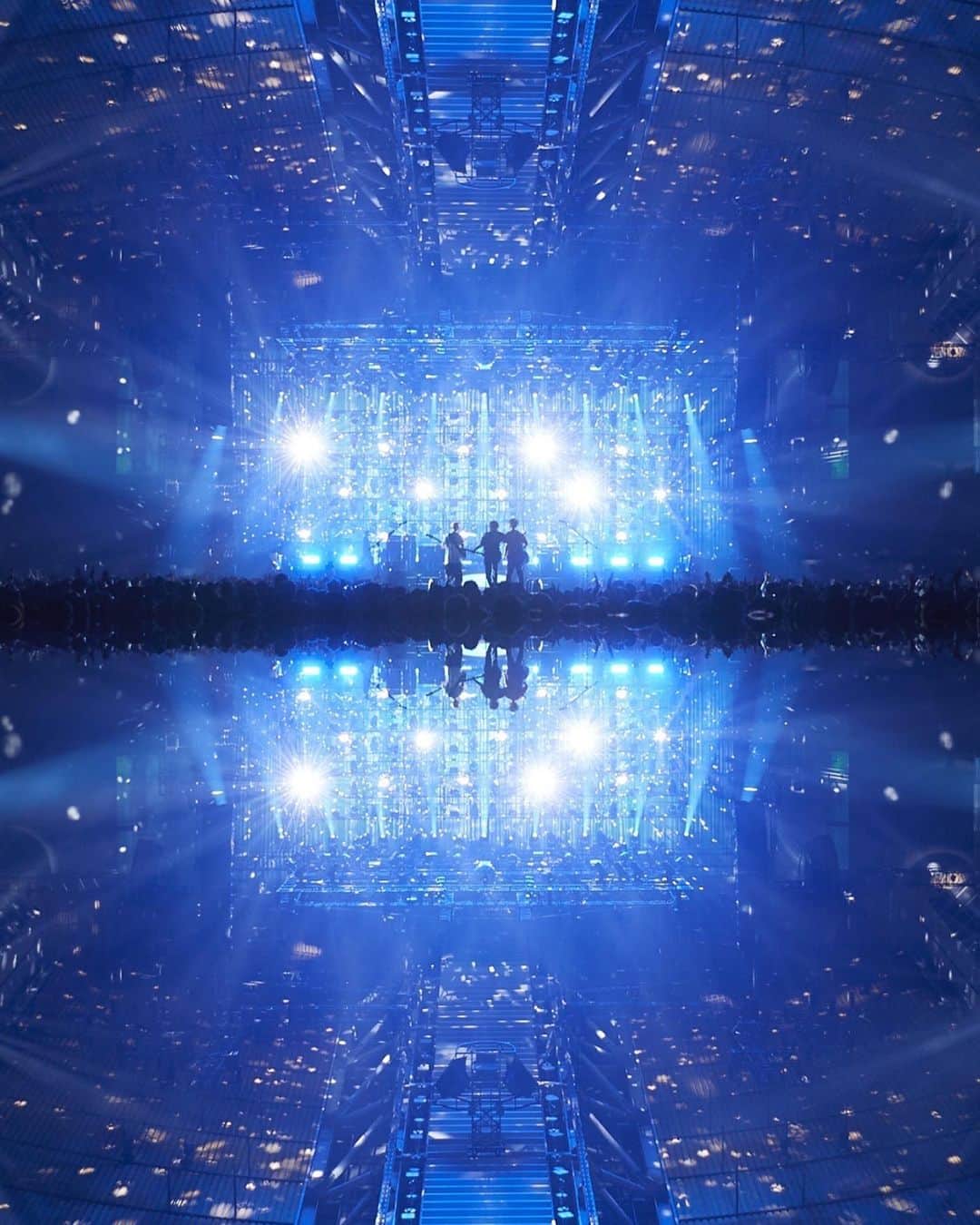 BUMP OF CHICKENのインスタグラム：「2023/5/14 BUMP OF CHICKEN TOUR 2023 be there @ BIG WHALE  Photo by @yoshiharuota  #bethere」