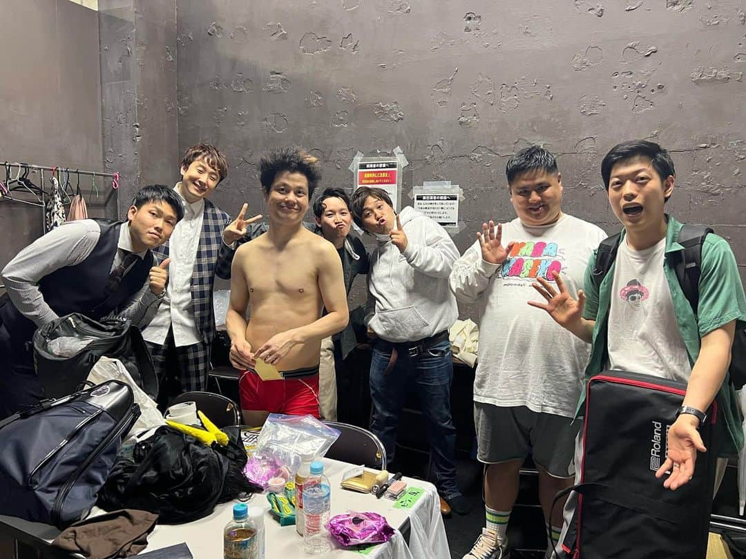 池田真一のインスタグラム：「ダブルアートの道頓堀劇場めちゃくちゃ楽しかった！ うんこのネタ3本とオナラのネタ1本やらせてもらいました！」