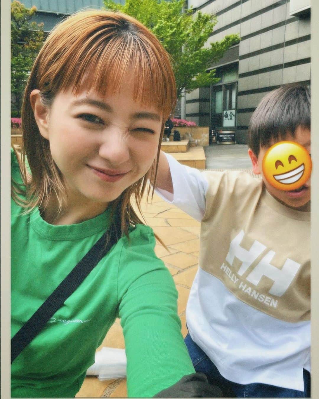 伊藤千晃のインスタグラム：「母の日🌹 ⁡ 名前　ちあき （あってるけどCだけ逆な🤣） 年齢は、3？ （気遣ってくれたのか？w） 好きな色　ピンク （言ったことないw） 好きな動物　うさぎ （卯年ではある🐇） 好きな食べ物　ピザ （そんな好きじゃない😂） お誕生日　一月 （これはあってるな） ⁡ ツッコミどころ満載で、 もらった瞬間笑いました🤣w  息子からすると私はこんなイメージなのだろうかw ⁡ いろいろ抜けちゃうママだけど、 その分逞しく育ってる息子が誇らしいです🥹🩷 ⁡ 私をママにしてくれてありがとうね❣️ ⁡ #母の日 #happymothersday」