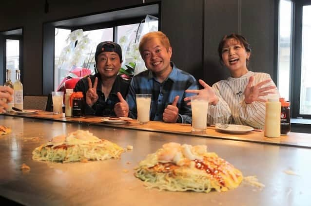 ハロー植田さんのインスタグラム写真 - (ハロー植田Instagram)「今週5/19(金)19:00〜 OHK『金バク！』観てください✨次長課長河本さんと津山城周辺でお宝探し🚶🚶🚶‍♀️  ♪オモロいコトが起きる予感〜（B’z『UNITE』より）  #金バク #ohk #津山市 #河本準一 #今川菜緒 #ハロー植田 #bz」5月14日 23時41分 - inababa178