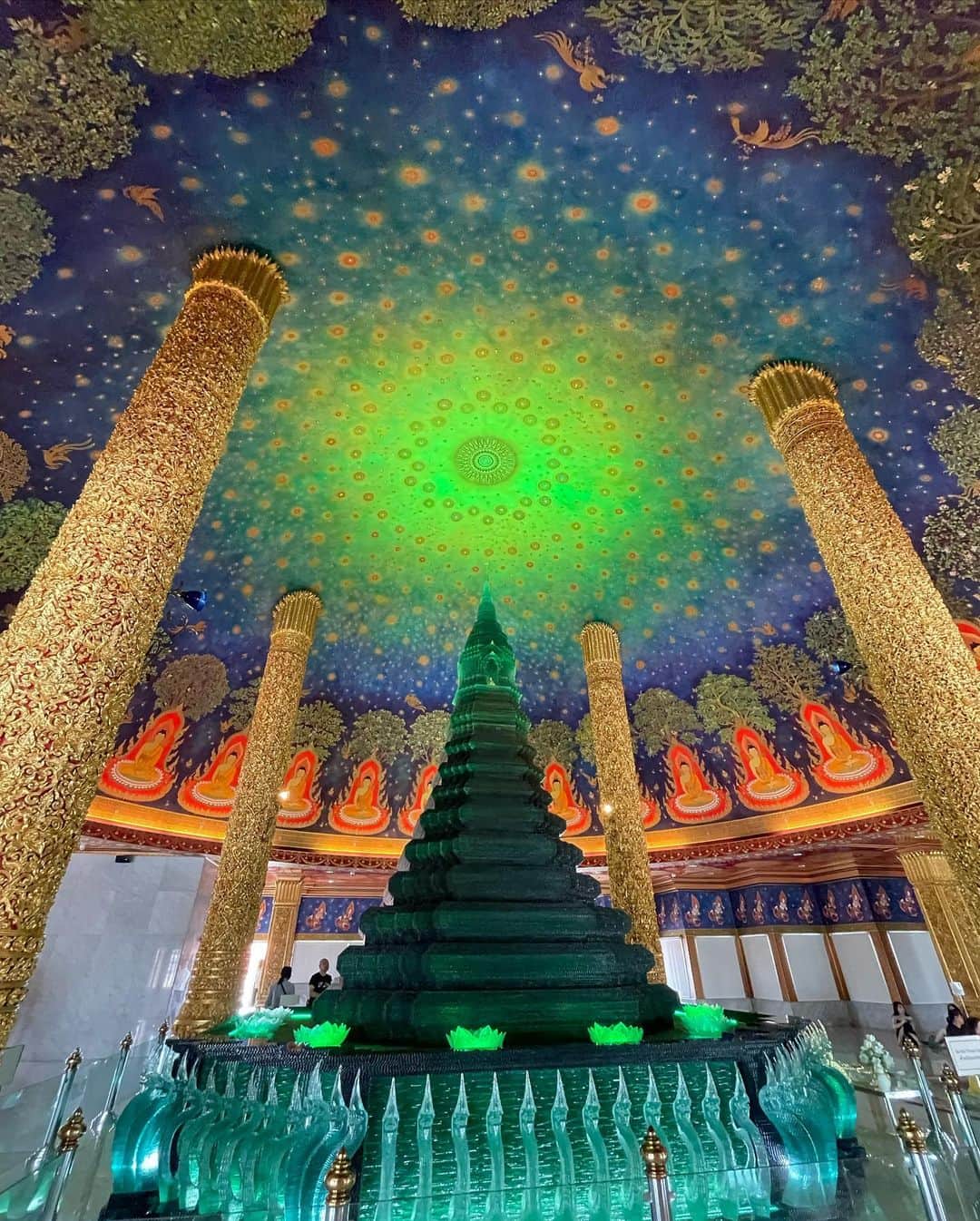 山下聖良さんのインスタグラム写真 - (山下聖良Instagram)「Wat Paknam Phasicharoen  ガイドブックで見た時から 絶対に行きたかった場所！  ずっと見ていられるくらい綺麗な空間だった✨  #ワットパクナム  #タイ旅行 #タイ #海外旅行 #バンコク #กรุงเทพฯ #วัดปากน้ำภาษีเจริญ」5月14日 23時36分 - yamashita_seira