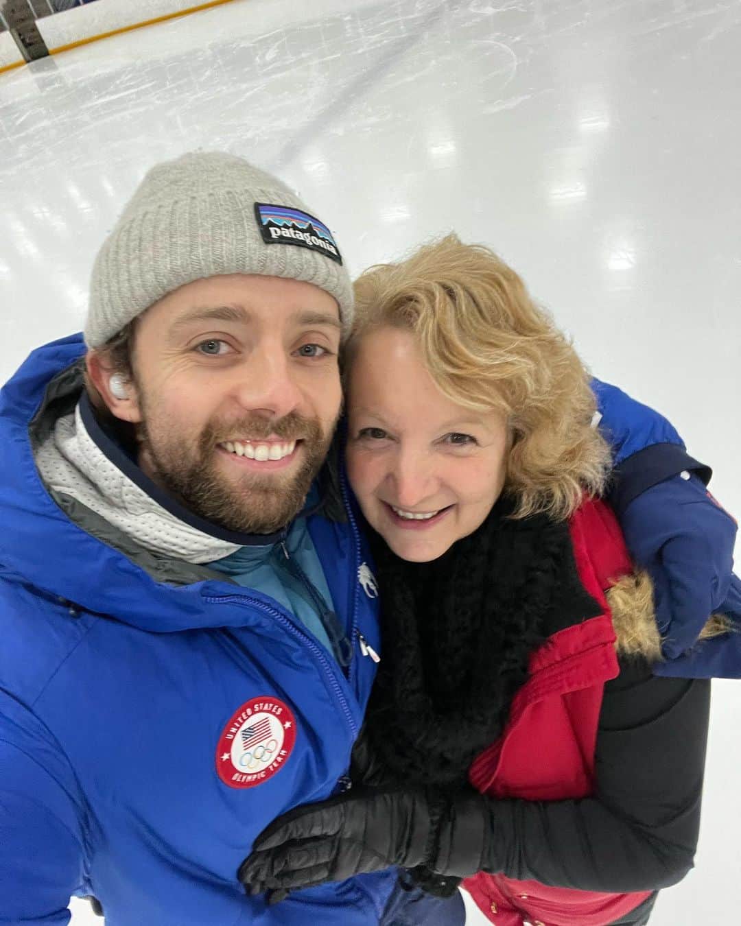 ジャン＝リュック・ベイカーのインスタグラム：「I’ve been waiting to share the videos in this post for a couple months now because of how special the day was for me. I got to share one of the things I love the most with the woman I love the most. I will cherish this day that my Mom and I got to skate together and dance for the rest of my life. Seeing the smile on her face to skate again and play with me was something I know I’ll never forget.   Thank you to my mom for always pushing me further than I believe I can go and showing me that there is always a light in everything. Thank you for being weird, crazy and unapologetically you. You are amazing   And thank you to all of mothers out there today and I hope you feel the love all around you and understand how amazing each and every one of you are ❤️」