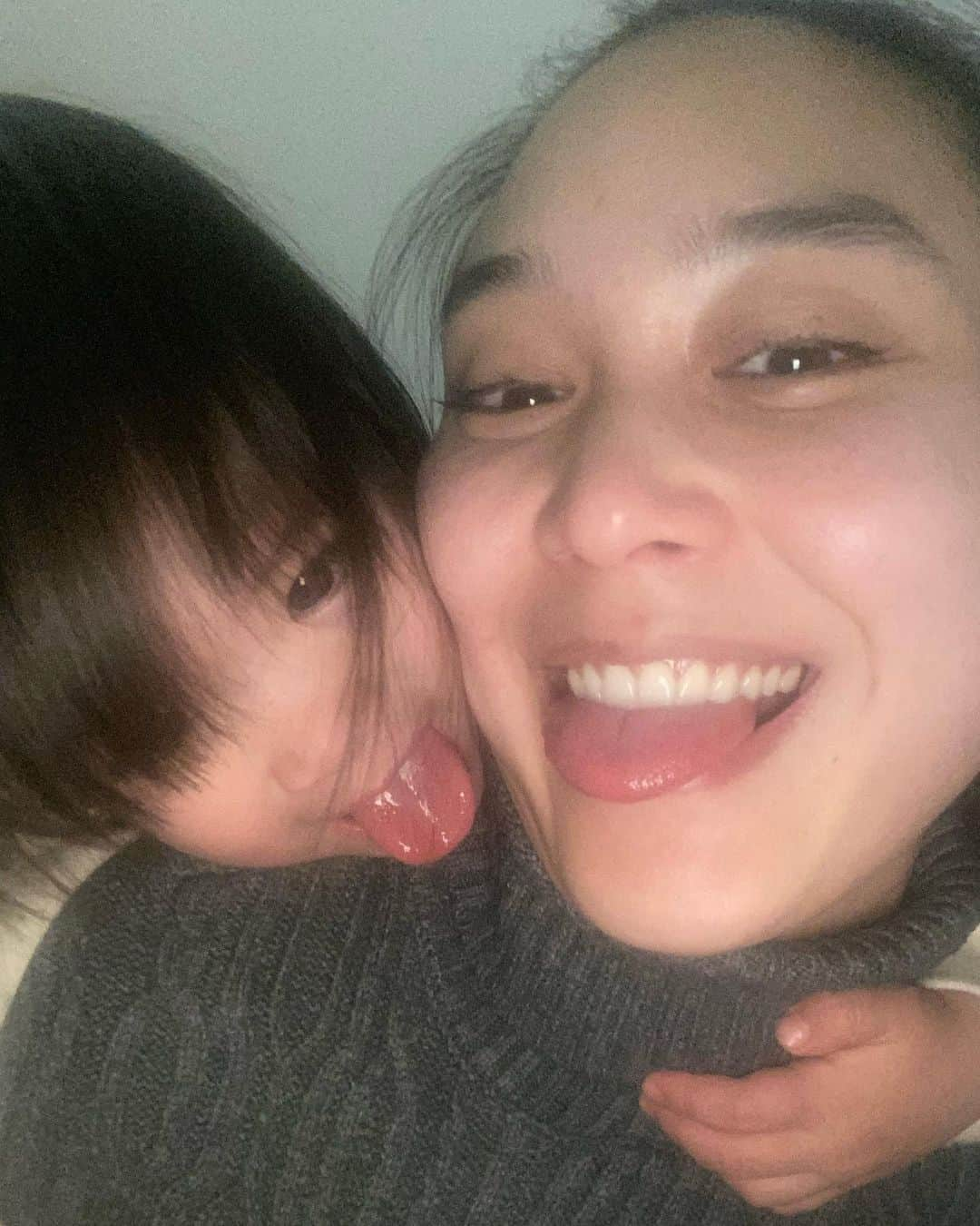 タヤネさんのインスタグラム写真 - (タヤネInstagram)「I wouldn’t trade for anything❤️  Happy Mother’s Day🌹  #motherhood #happymothersday #myeverything #daughter #motherlove #felizdiadasmaes #guerreiras #maeefilha #amorincondicional」5月15日 0時12分 - thayaneinazu