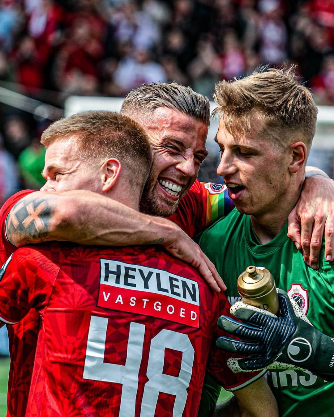 トビー・アルデルヴァイレルトのインスタグラム：「What a game.. 🤯  #ANTCLU #RAFC #RoyalAntwerp」