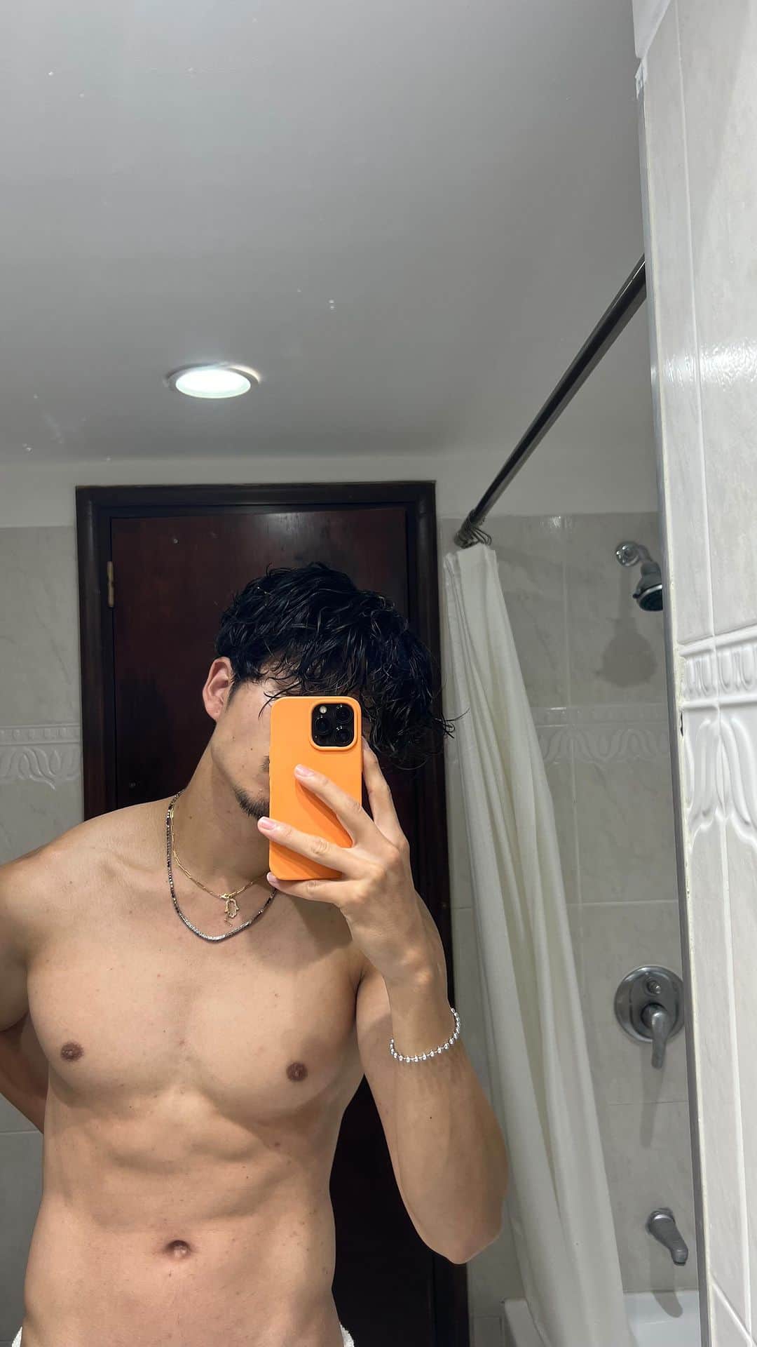 Kensukeのインスタグラム：「Next 🇹🇼🇮🇩🇭🇰??」