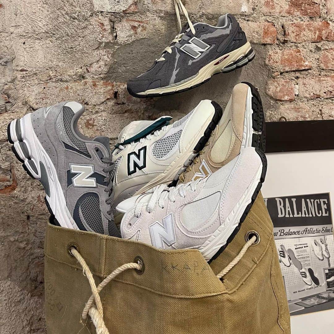 ヴィンテージ55のインスタグラム：「One of the original sneakers brand, discover the selection of @newbalance available in our stores and online.」
