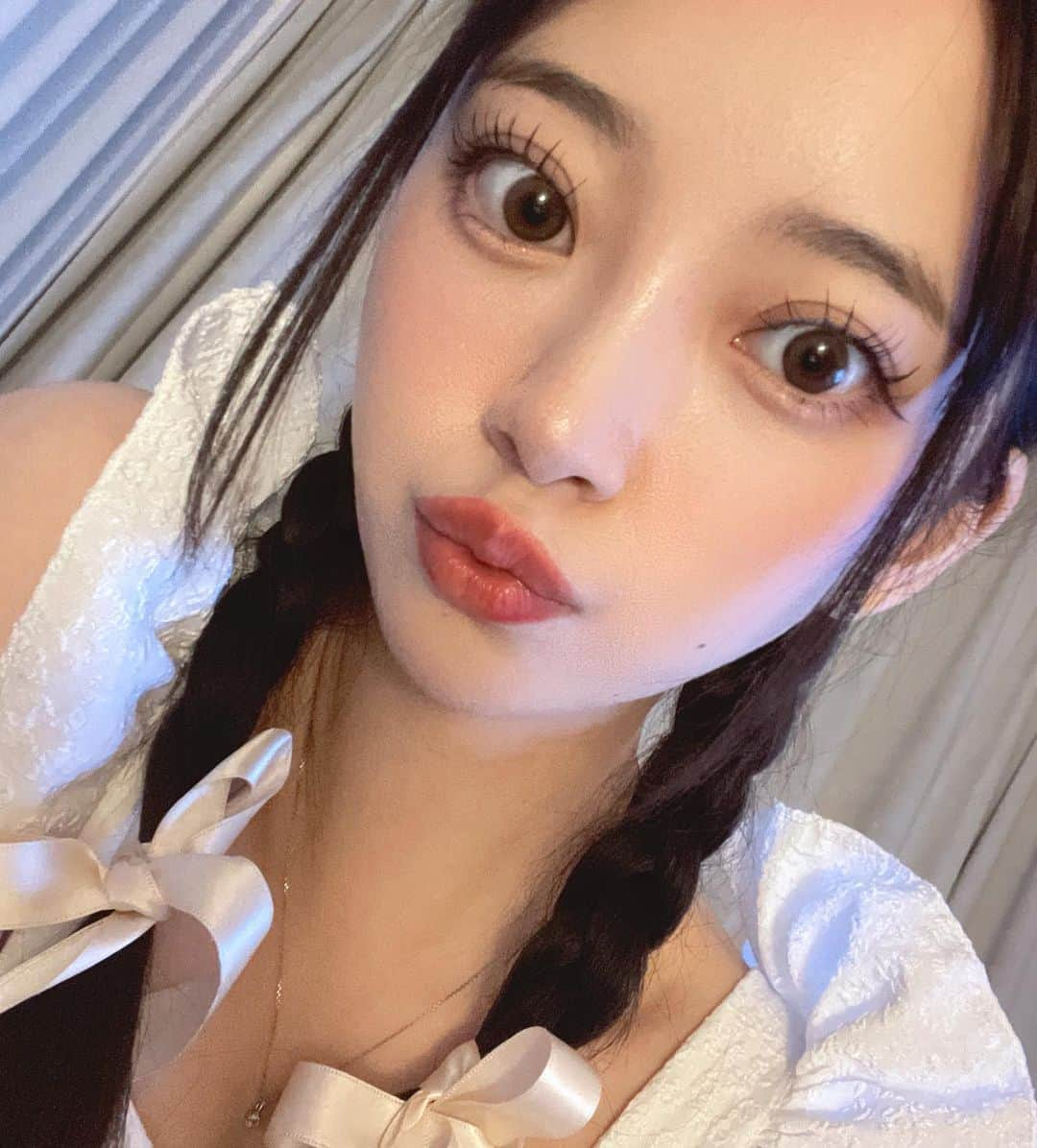 堀未央奈さんのインスタグラム写真 - (堀未央奈Instagram)「🎀🤍  三つ編みした〜❕」5月15日 2時03分 - horimiona_official