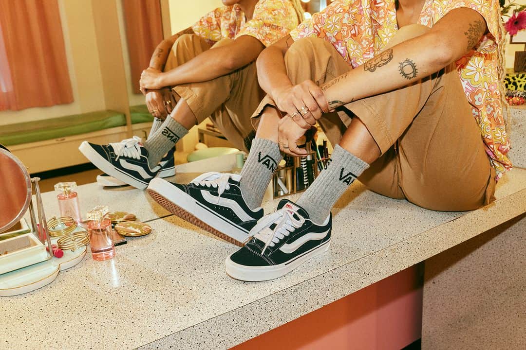 Vans Philippinesさんのインスタグラム写真 - (Vans PhilippinesInstagram)「A Puffy 90s Style Inspired by the Past, But Built for Today.  Featuring sturdy suede, exaggerated details, and a signature waffle sole. The Knu Skool is coming to select Vans stores soon.  #vansphilippines」5月15日 13時00分 - vansphilippines