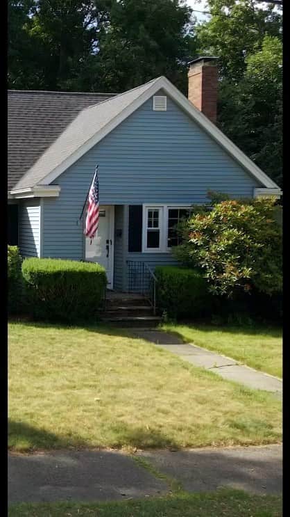 HGTVのインスタグラム：「Before: Cramped and blocked off. After: Fresh, open and roomy enough for kids & puppies!  Did you catch tonight's #FixMyFrankenhouse?!?!!」