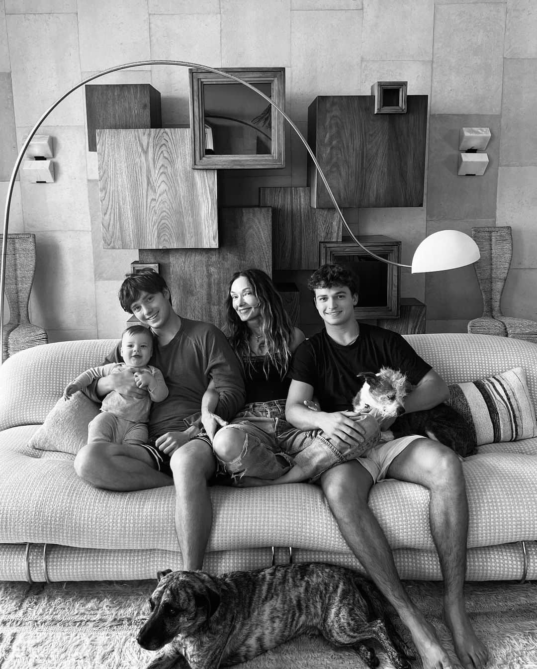 ケリーウェアスラーのインスタグラム：「MOTHERHOOD The Gift that keeps on Giving. The GREATEST LOVE on earth. My sweet boys Thank you for filling me up everyday with your Love….and to my Mom who taught me how to love unconditionally.. I love you. XK」