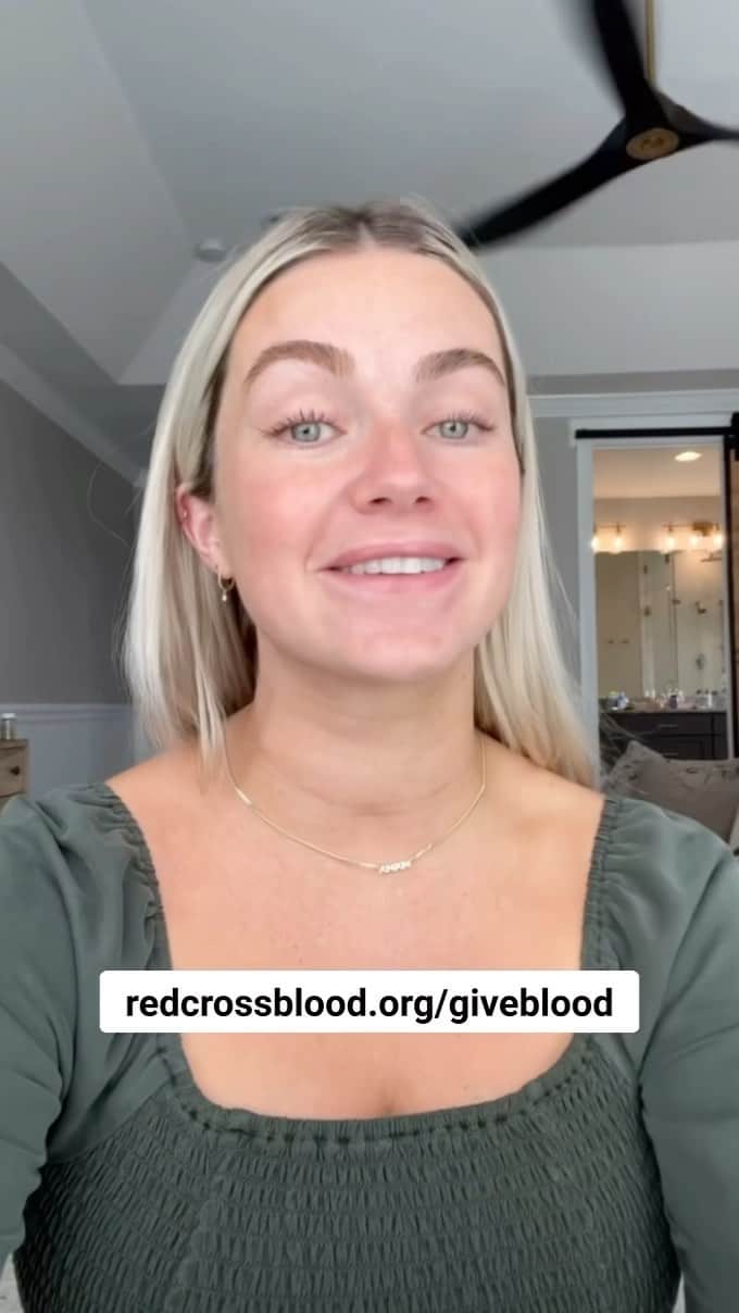 ネーブ・キャンベルのインスタグラム：「We’re grateful to @LindsArnold for using her platform to share the importance of blood donations to help moms who experience pregnancy-related complications. This #MothersDay, consider making an appointment to give blood in honor of a mom in your life. Tap on the link in our bio to get started.  #BloodDonor #DonateBlood #GiveBlood」
