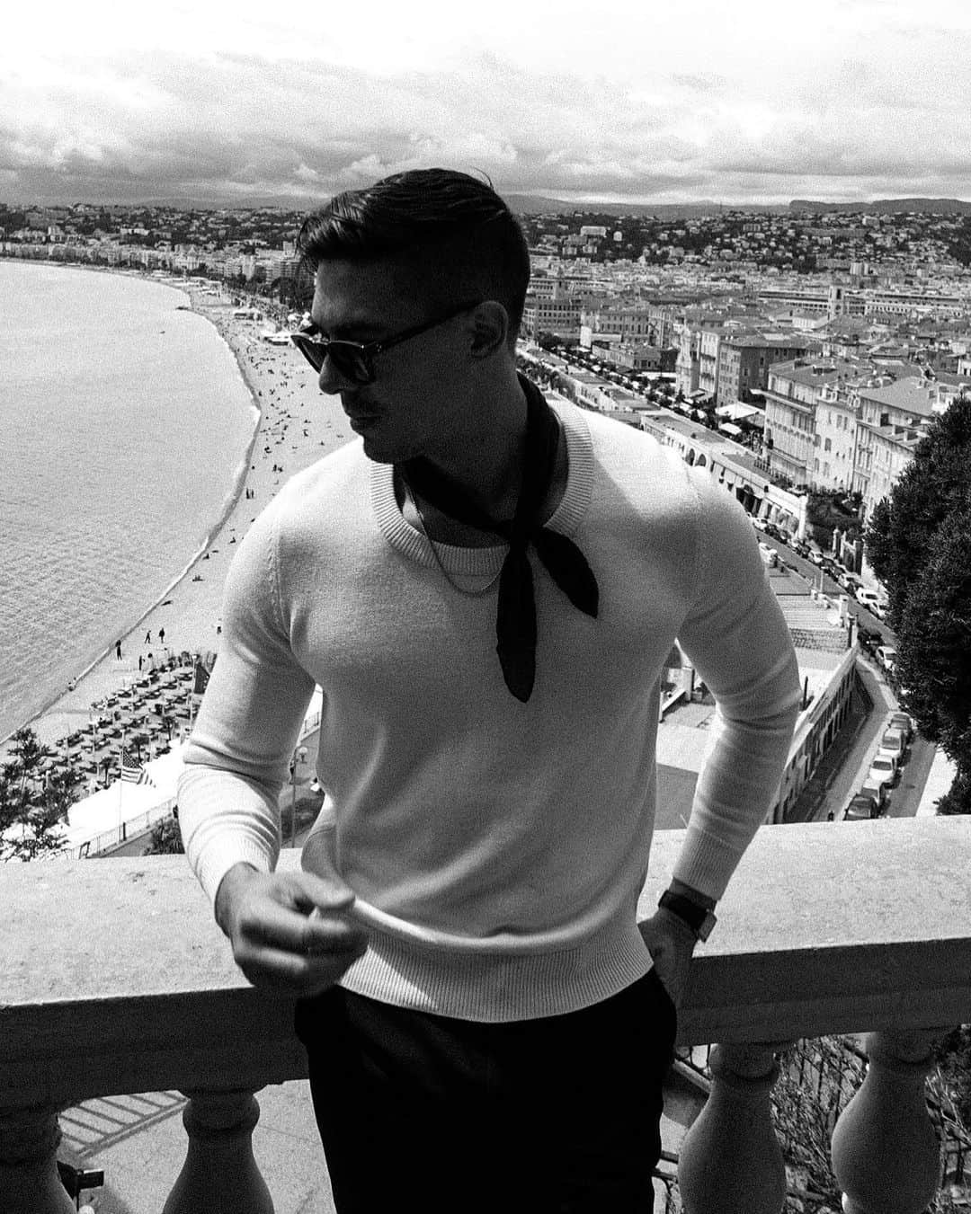 ルイス・タンのインスタグラム：「Postcard from the French Riviera.  📷 @funkvantan  #lewistan #cannesfilmfestival #cannes」