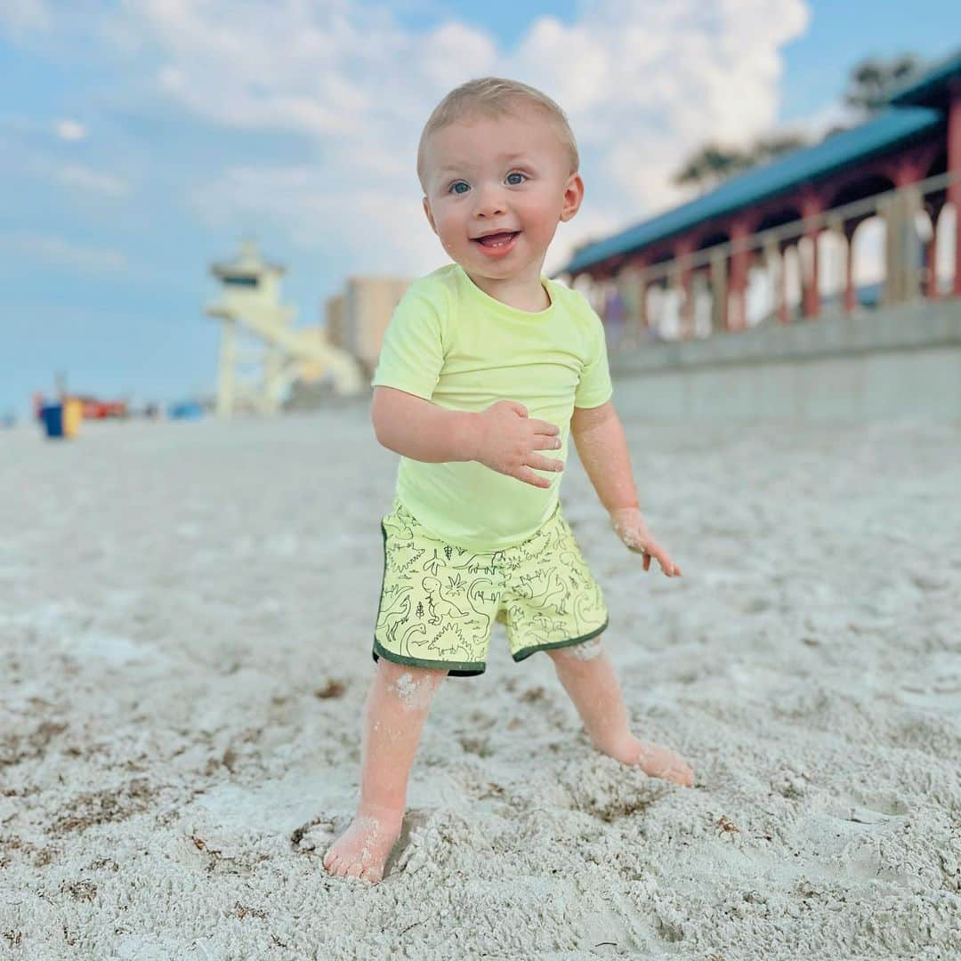 アンナ・フェイスさんのインスタグラム写真 - (アンナ・フェイスInstagram)「A little photo dump of the little boy who made me a mommy! #happymothersday to all the fellow mommies out there! 🥹❤️」5月15日 7時17分 - annafaith