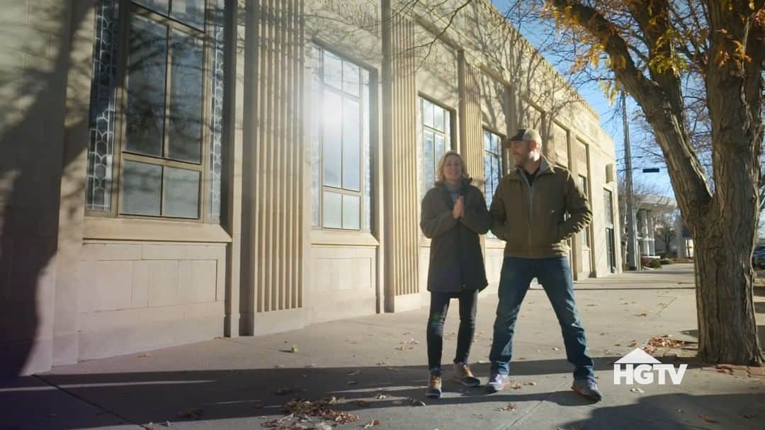 HGTVのインスタグラム：「Lil Jon Wants To Do What? Help our #HomeTownTakeover!  Another star-studded episode is coming up tonight at 8|7c #OnHGTV #YEAHHHHHHHH」