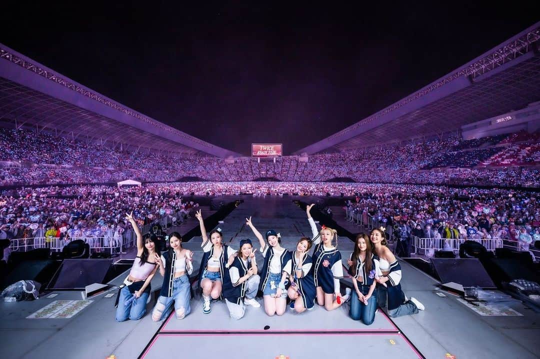 ダヒョンのインスタグラム：「雨にもかかわらず、一緒に楽しんで下さってありがとうございました. ONCEと幸せな時間を過ごせました🤍」