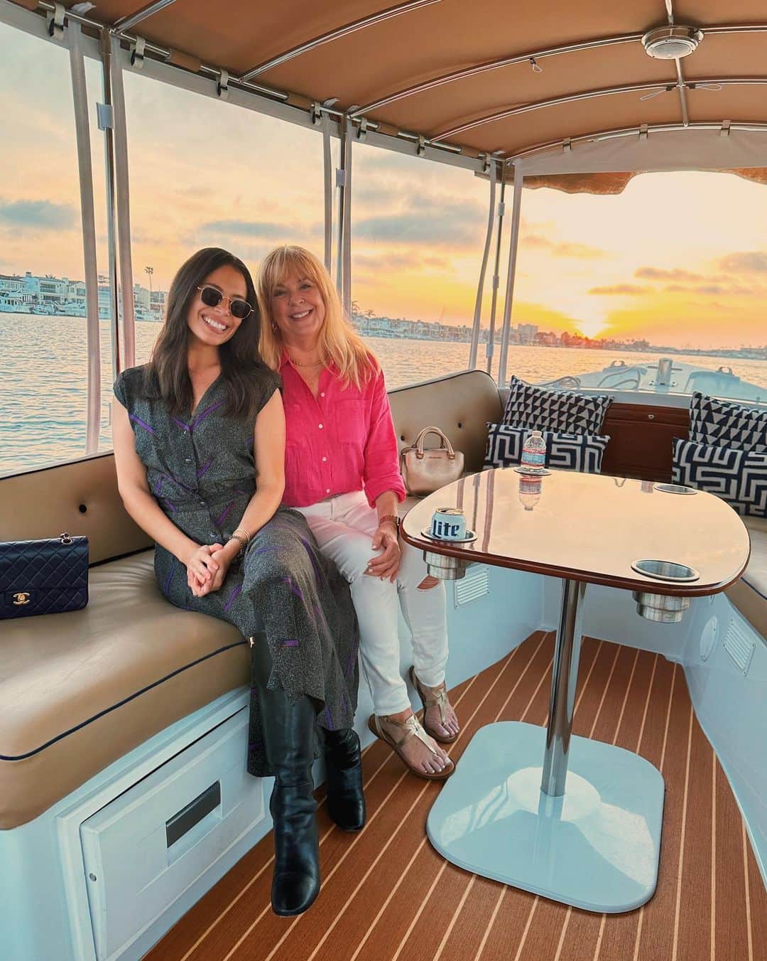 クロエ・ブリッジスのインスタグラム：「Happy momma’s day @bridgeskat I love you 💕💕💕」