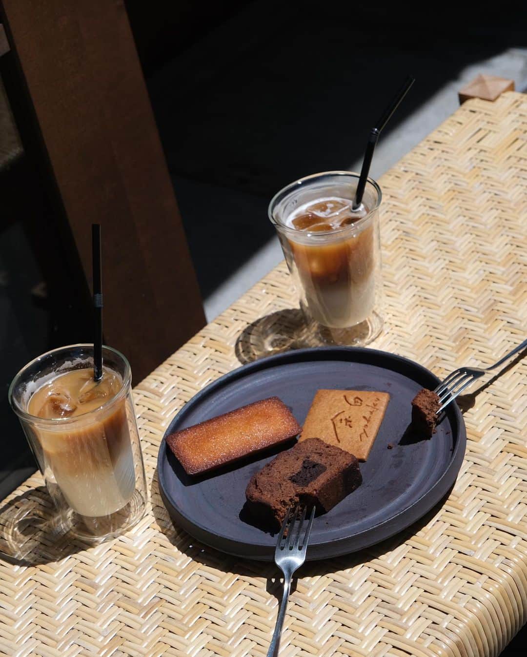 奥田順子さんのインスタグラム写真 - (奥田順子Instagram)「初めましてのcafe。 焼き菓子が豊富で楽しい〜  #焼き菓子#大阪カフェ#本町カフェ#大阪cafe#余白#osakacafe」5月15日 10時09分 - okuda_junko