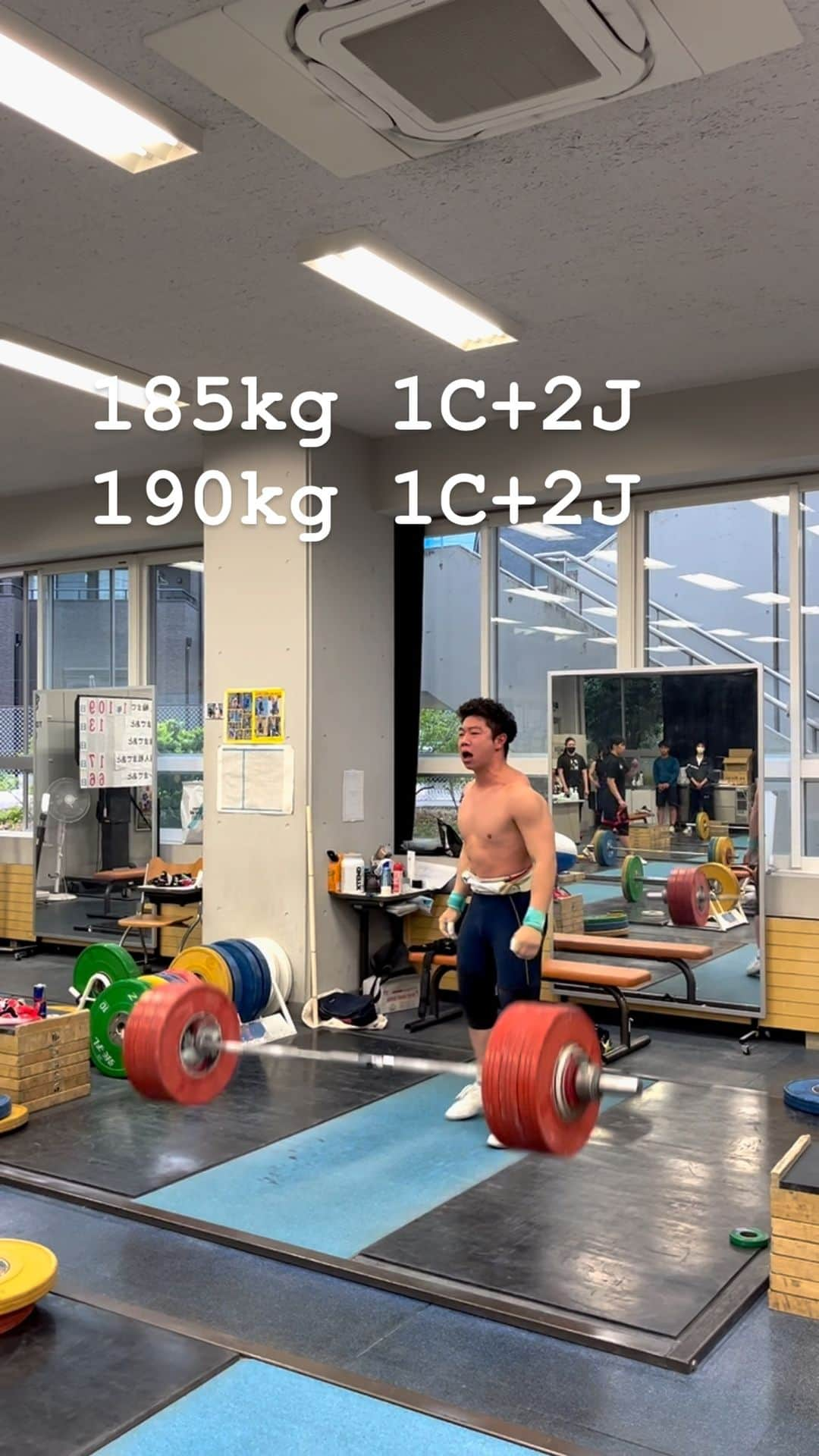 宮本昌典のインスタグラム：「4/25  1C&2J 185kg 190kg  #weightlifting #olympicweightlifting #cleanandjerk #clean #jerk#snatch #deadlift  #squat #crossfit #fitness #training  #chrio #asics  #ウエイトリフティング　#クイックリフト　#スナッチ　#クリーンアンドジャーク」