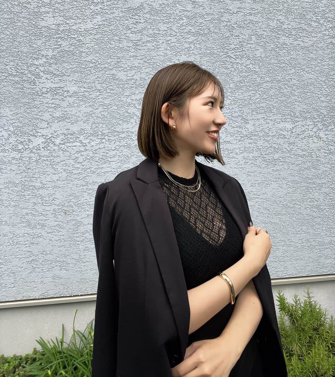 SEIKAのインスタグラム：「🖤🩶🖤🩶  最近何着ていいかわからない🫨」