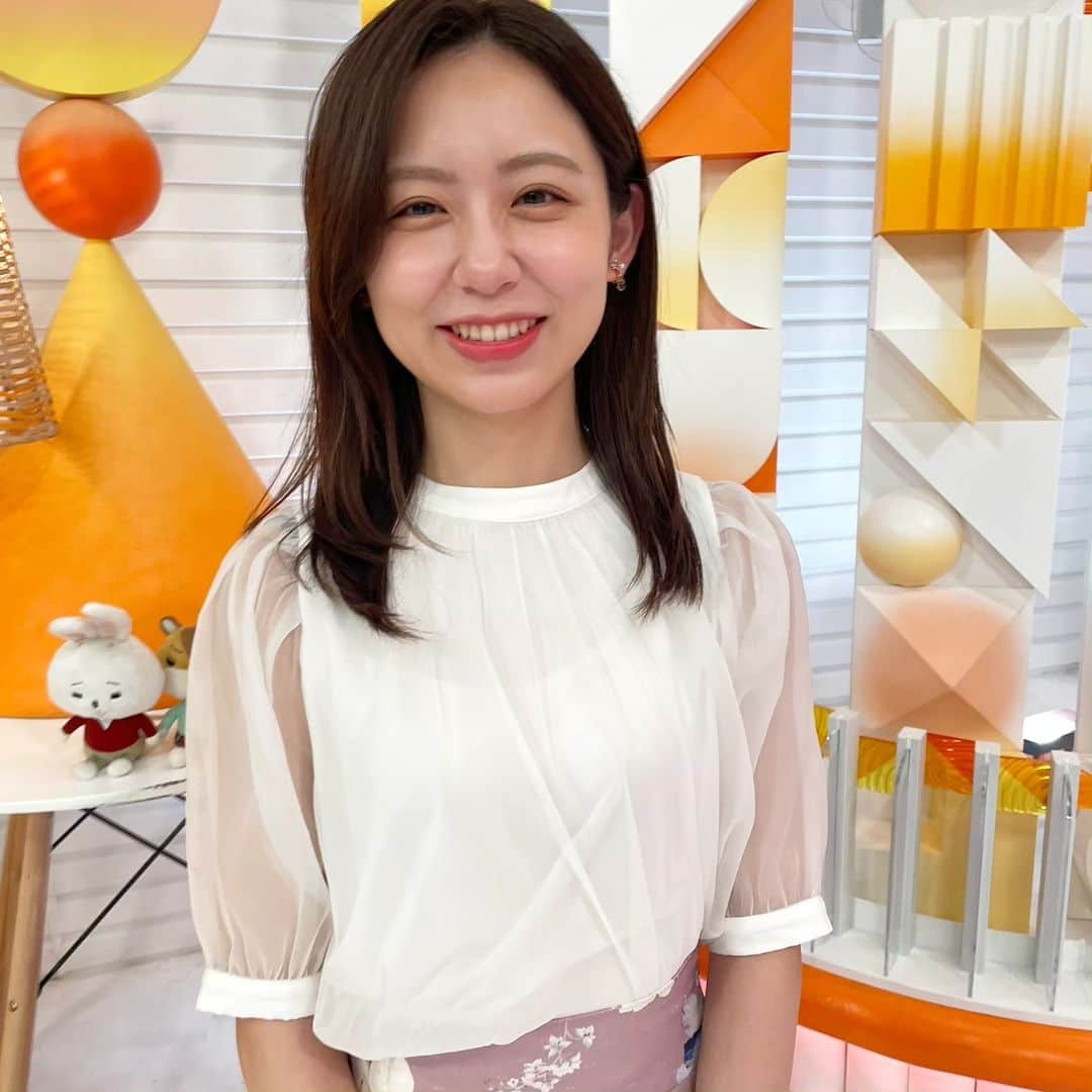 フジテレビ「めざましテレビ」さんのインスタグラム写真 - (フジテレビ「めざましテレビ」Instagram)「昨日は母の日でしたね🌸  母の好物を送ろうと思い注文したのですがギリギリになってしまったため 母の日に間に合わなかったようです😢  それでも喜んでくれるといいなあと 思っています！  #小山内鈴奈  #めざましテレビ」5月15日 22時17分 - mezamashi.tv