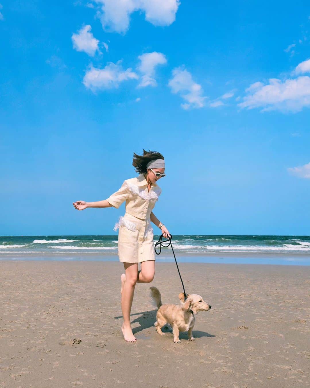 バイトゥーイ・ズワピットのインスタグラム：「🪼🌤🐶 @janesuda_collection」