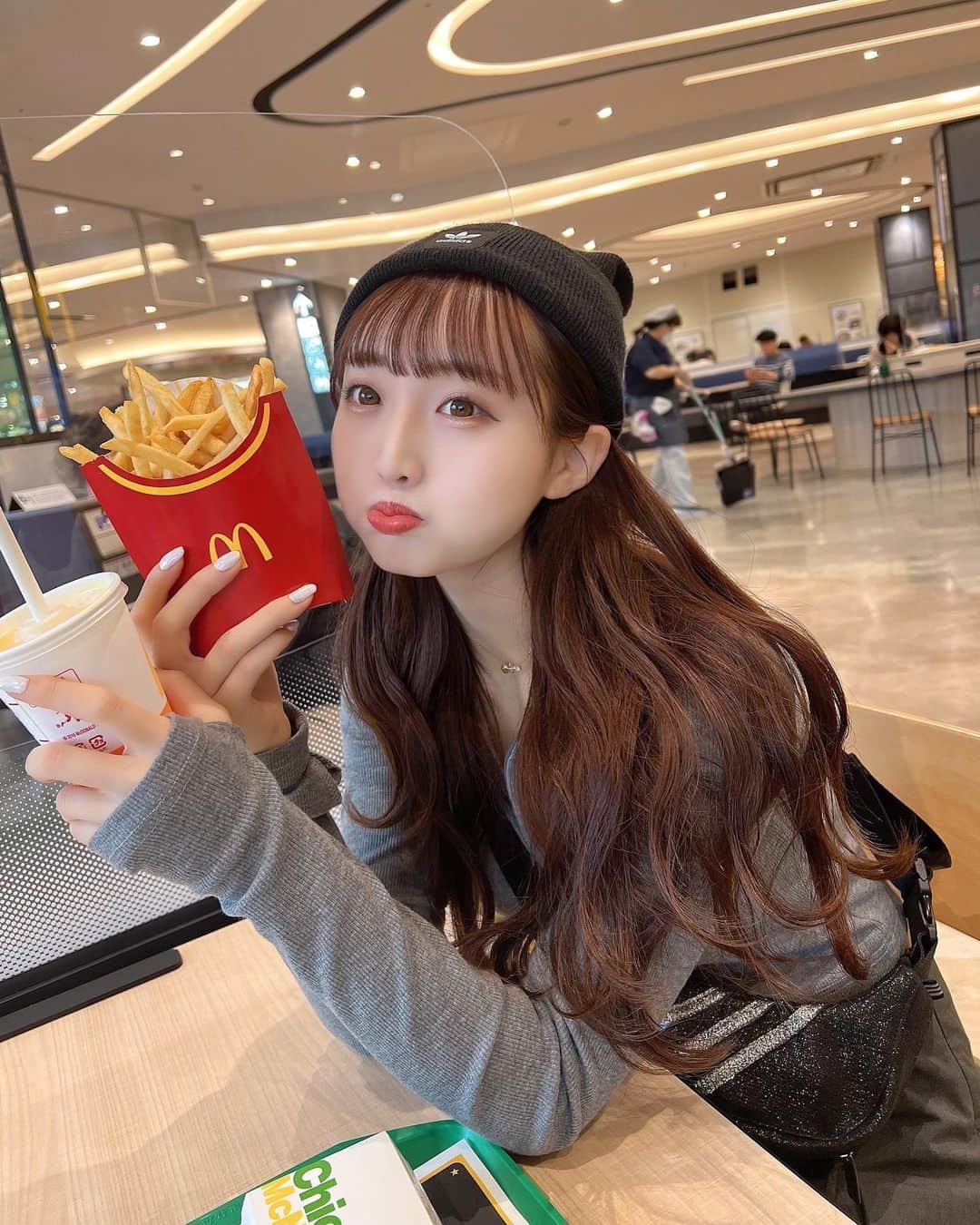 星野麻里愛のインスタグラム