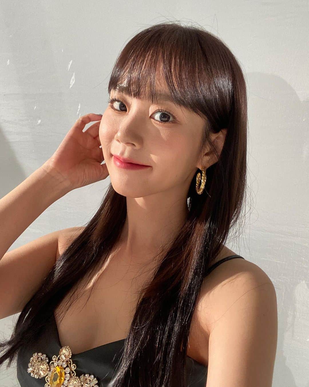 ハン・スンヨンのインスタグラム：「므카시므카시아루샤신가아리마시타 #빈틈없는사이」