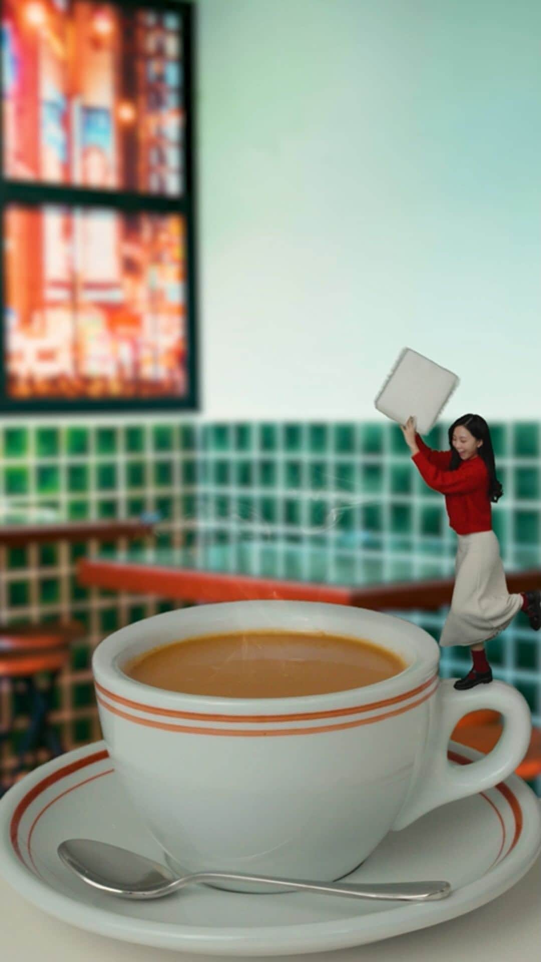 Discover Hong Kongのインスタグラム：「What’s the best recipe for making the iconic Hong Kong-style milk tea☕️? As each food outlet will have their own secret formula comprising the perfect blend of tea, evaporated milk🥛 and sugar🍬, it’s so hard to name one winner and it’s all up to you to give a verdict!   P.S. If you haven’t tasted so, try substitute evaporated milk and sugar with condensed milk for an unparalleled silky smooth texture🤤!  提起香港，好多人都掛住佢嘅港式招牌奶茶☕️！黃金比例嘅茶同奶🥛，配合啱自己口味嘅糖🍬，一杯絲滑香濃嘅港式奶茶即刻送上！想嚟就一齊歎返杯啦🤤！  #MilkTeaHK #HelloHongKong #DiscoverHongKong  🥛☕🥛☕🥛☕🥛☕🥛☕🥛☕🥛☕🥛☕🥛☕ Hong Kong welcomes you✈️! Now travellers can get ‘Hong Kong Goodies’ 🛍️vouchers including one FREE welcome drink🍸 in the hottest bars! Check out the details here: bit.ly/HelloHKgoodiesEN. Hope to see you all soon! 香港歡迎你✈️！而家遊客仲可以享用「香港有禮🛍️」消費優惠券，去得獎酒吧免費飲返杯🍸🍹！詳情請留意 bit.ly/HelloHKgoodiesTC」