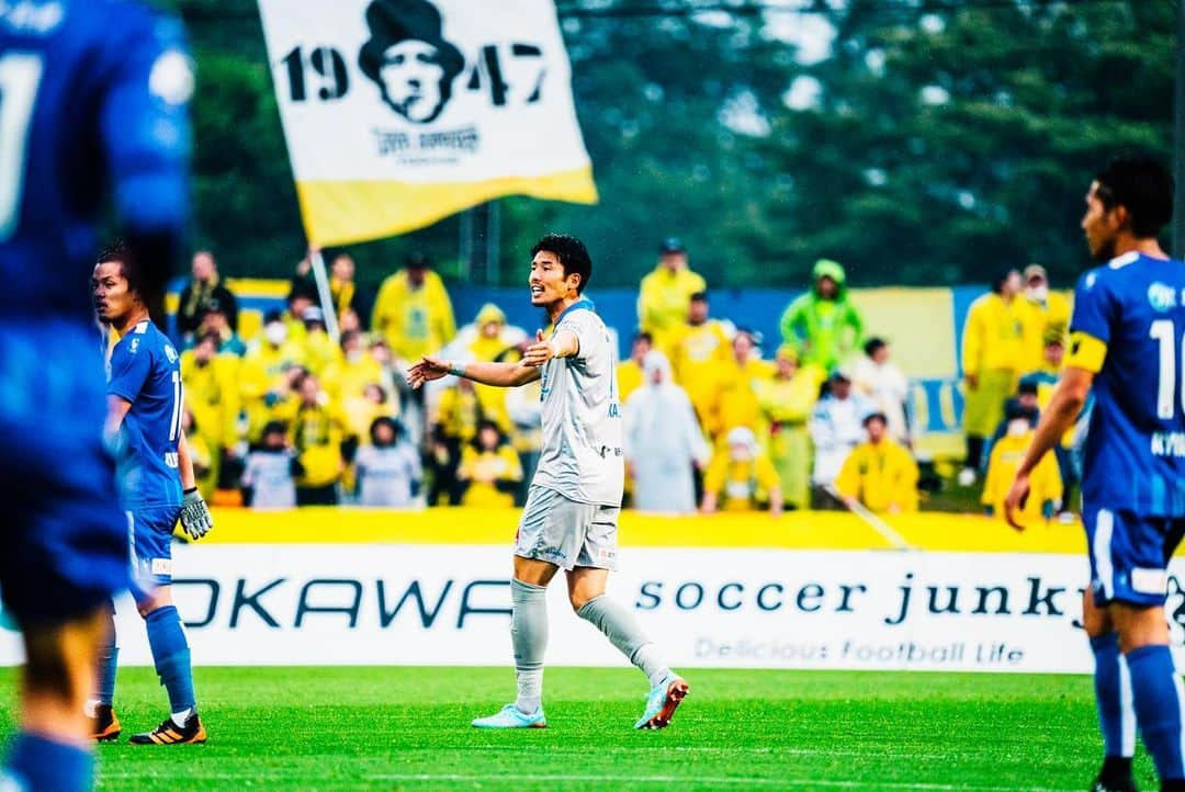 栃木SCさんのインスタグラム写真 - (栃木SCInstagram)「． GAME PHOTOS📷 ． ． 🗓5/13(土)17:00KICKOFF ⚽️明治安田生命J2リーグ第15節 🆚水戸ホーリーホック 🏟ケーズデンキスタジアム水戸 📝水戸 2-2 栃木  スタジアムで応援いただいたサポーターの皆さま、 #DAZN で共に戦っていただいた皆さま、ありがとうございました。  次節は5月17日(水)にホームで東京ヴェルディ戦です！  ➡︎📱#DAZN への加入・試聴で栃木SCを応援しよう！ http://prf.hn/click/camref:1100l38Di/creativeref:1011l20500 ． #栃木SC #TochigiSC #JLeague」5月15日 21時32分 - tochigisc_official