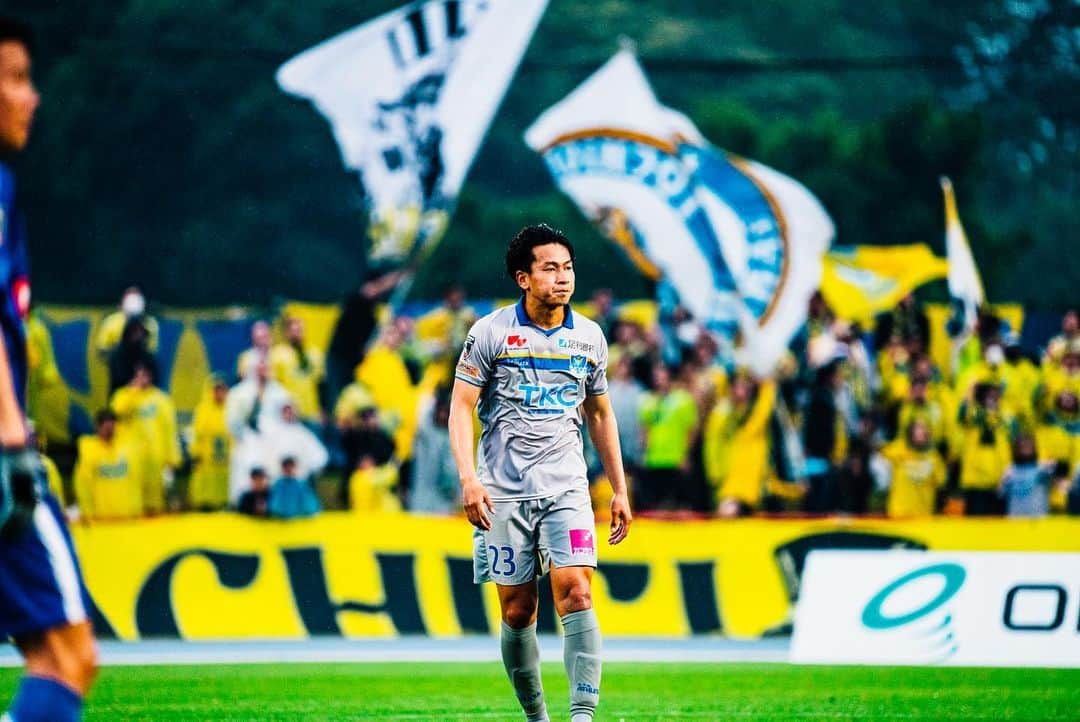 栃木SCさんのインスタグラム写真 - (栃木SCInstagram)「． GAME PHOTOS📷 ． ． 🗓5/13(土)17:00KICKOFF ⚽️明治安田生命J2リーグ第15節 🆚水戸ホーリーホック 🏟ケーズデンキスタジアム水戸 📝水戸 2-2 栃木  スタジアムで応援いただいたサポーターの皆さま、 #DAZN で共に戦っていただいた皆さま、ありがとうございました。  次節は5月17日(水)にホームで東京ヴェルディ戦です！  ➡︎📱#DAZN への加入・試聴で栃木SCを応援しよう！ http://prf.hn/click/camref:1100l38Di/creativeref:1011l20500 ． #栃木SC #TochigiSC #JLeague」5月15日 21時32分 - tochigisc_official