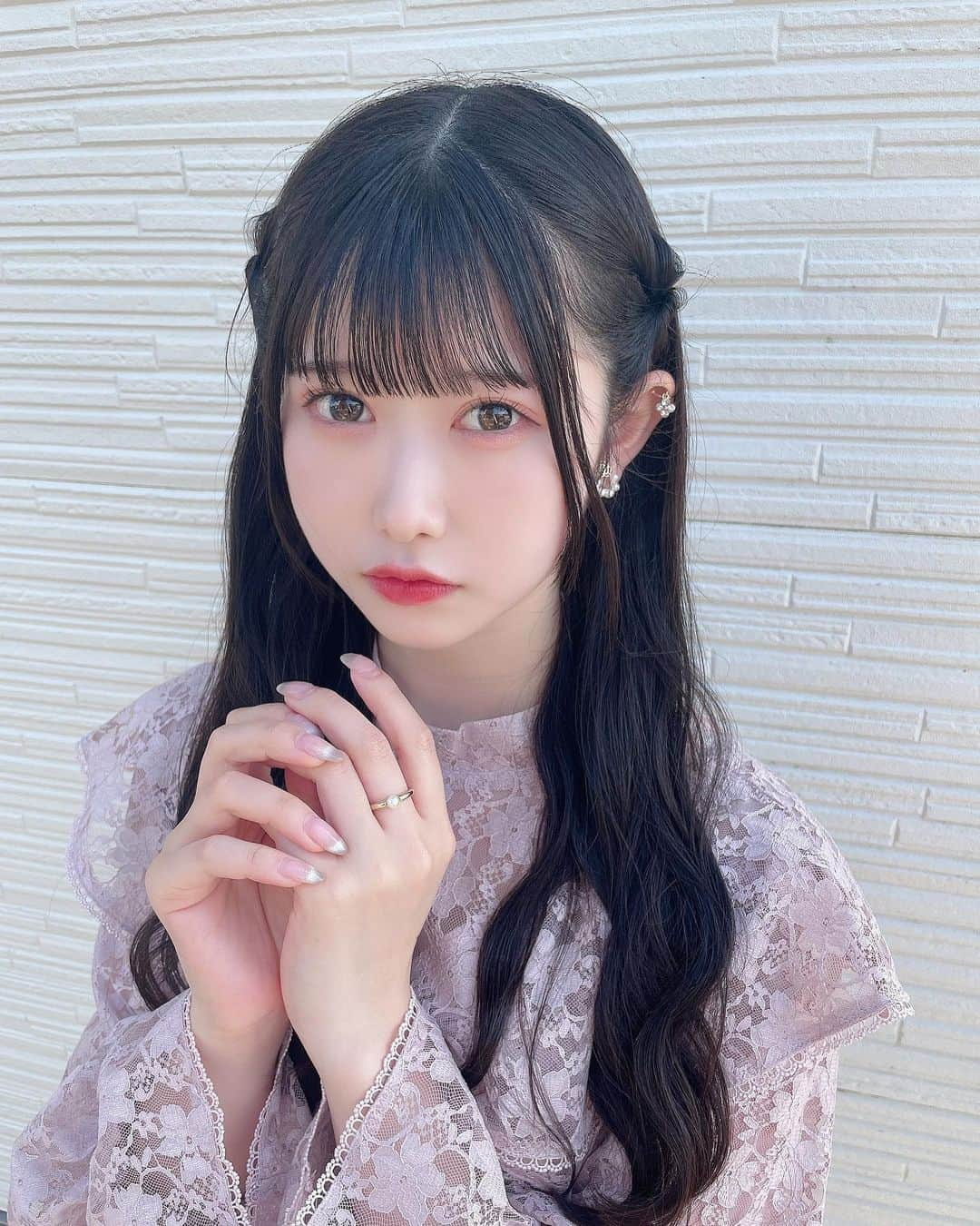 一宮彩夏さんのインスタグラム写真 - (一宮彩夏Instagram)「𓅫𓂃𓅫𓂃𓅫 ⁡ ⁡   会えない間なにしてたのーー💭 ⁡さやのこと考えてくれてた？？🥺 ⁡ ⁡ #jamscollection #ジャムズ #一宮彩夏  #ぱっつん前髪 #outfit #photooftheday #selfie #instagood#portrait #instafhoto #idol  #japanidol #ootd #ootdfashion#自撮り#くるりんぱアレンジ #ハーフツインアレンジ」5月15日 21時28分 - ichimiya_sayaka