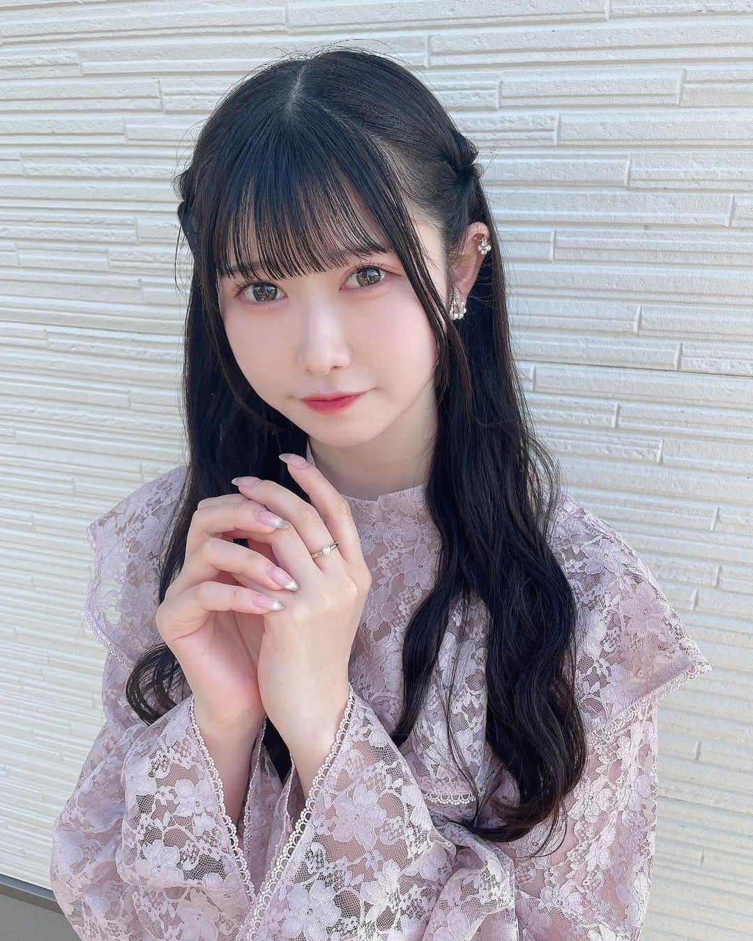 一宮彩夏さんのインスタグラム写真 - (一宮彩夏Instagram)「𓅫𓂃𓅫𓂃𓅫 ⁡ ⁡   会えない間なにしてたのーー💭 ⁡さやのこと考えてくれてた？？🥺 ⁡ ⁡ #jamscollection #ジャムズ #一宮彩夏  #ぱっつん前髪 #outfit #photooftheday #selfie #instagood#portrait #instafhoto #idol  #japanidol #ootd #ootdfashion#自撮り#くるりんぱアレンジ #ハーフツインアレンジ」5月15日 21時28分 - ichimiya_sayaka