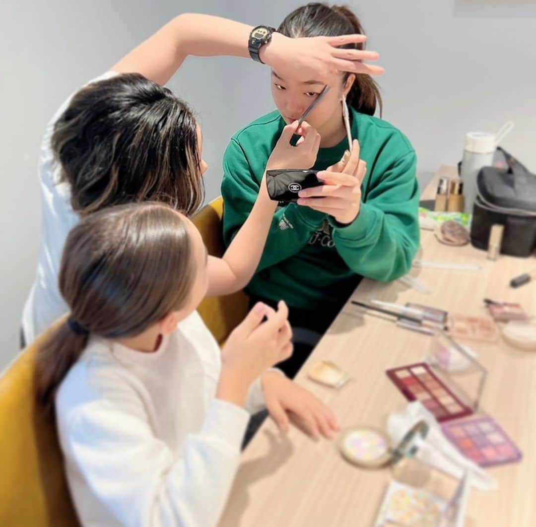 松原梨恵のインスタグラム：「💄#MakeUp  試合に向けて、お化粧も練習✨✨」