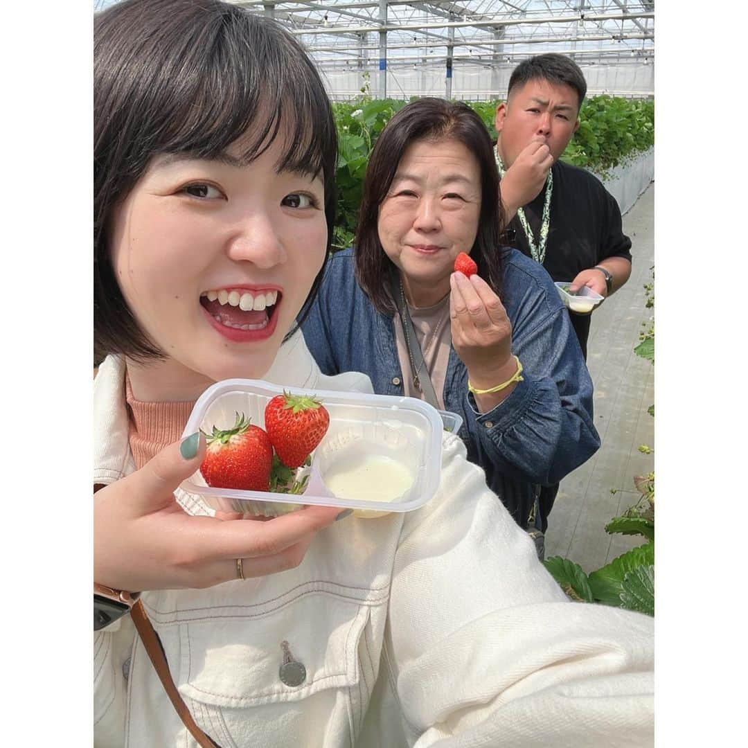 白井美沙紀さんのインスタグラム写真 - (白井美沙紀Instagram)「. 仙台旅🌼 念願の初仙台🫶🏻 想像の倍以上楽しかった🥰 これは年1決定🙆🏻‍♀️ いや、2回は来たい。  お世話になった皆さん、 ありがとうございました💓 . #仙台 #兄に会いに行こうの旅 #ご飯全部美味しかった #いつも思うこと #お兄ちゃんの友達 #みんな良い人すぎる #仲良くなれて嬉しい #また会いに行きます #騒がしい兄弟ですみません」5月15日 22時07分 - misaki.shirai