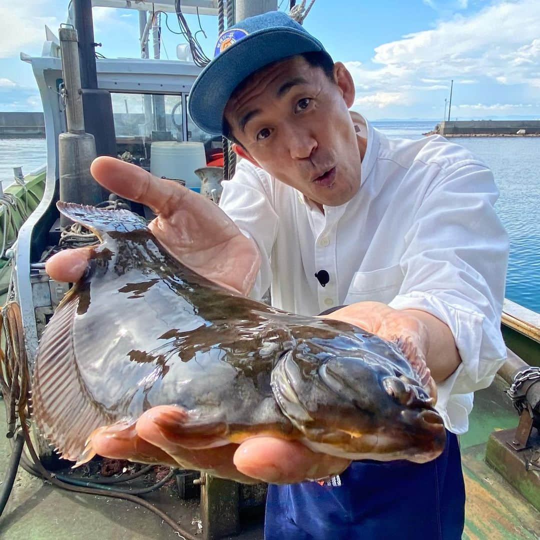 石田靖さんのインスタグラム写真 - (石田靖Instagram)「テレビ大阪⑦『発見❗️食遺産』ロケ 大阪の富田林市&阪南市へ 今回は諸事情でゲストなし食遺産探し どんな食遺産レシピと出逢ったのか OAお楽しみに〜👀 #テレビ大阪 #発見食遺産 #富田林グルメ #滝谷不動尊 #開田本舗 #えび芋コロッケ #ナカスジファーム #焼き茄子革命 #阪南グルメ #山中渓 #大衆食堂 #おうけ食堂 #西鳥取漁港 #石田靖 #一期一笑」5月15日 22時12分 - yasulog