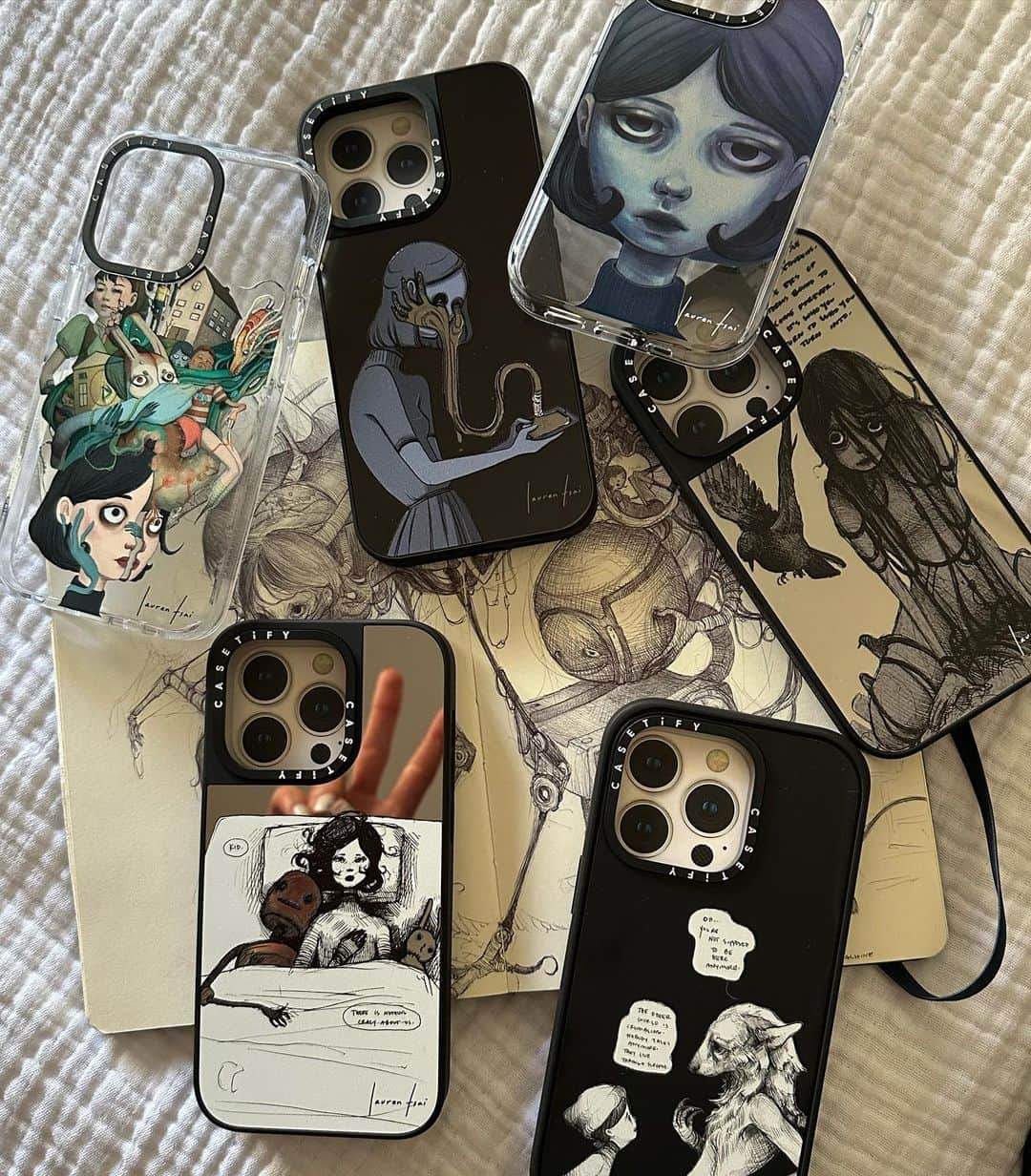 ローレン・サイさんのインスタグラム写真 - (ローレン・サイInstagram)「@casetify 📱👥   Thank you so much to Casetify’s team for the collaboration. I love these cases and I’m so happy every time I see your pics with them all over the world. 🖤 hope you enjoy (Edit- they’re available on casetify’s site!!)」5月15日 14時30分 - laurentsai