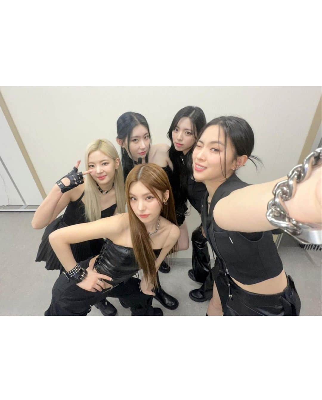 ITZYのインスタグラム