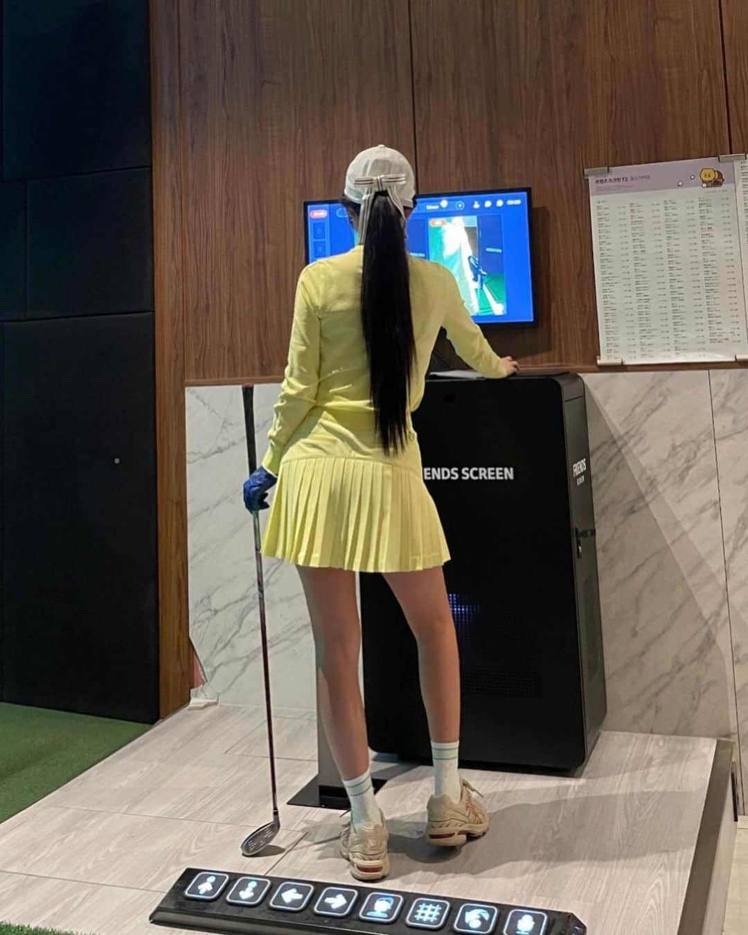 キュリ さんのインスタグラム写真 - (キュリ Instagram)「#광고  @lpgagolfwear @pgatourgolfwear_korea 🐻💛」5月15日 14時40分 - qtfreet